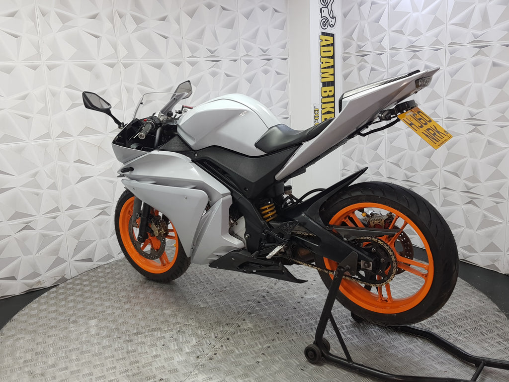 2010 Yamaha YZF-R125
