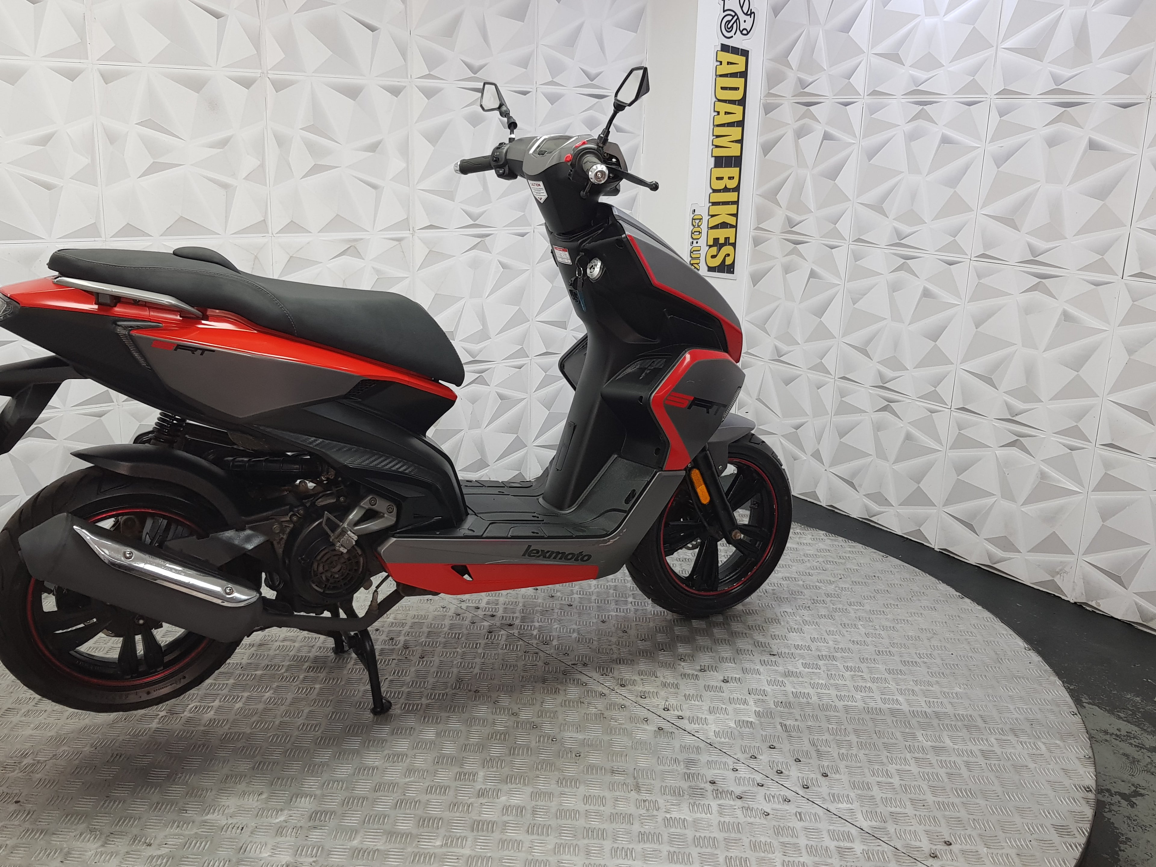 2024 Lexmoto SRT125