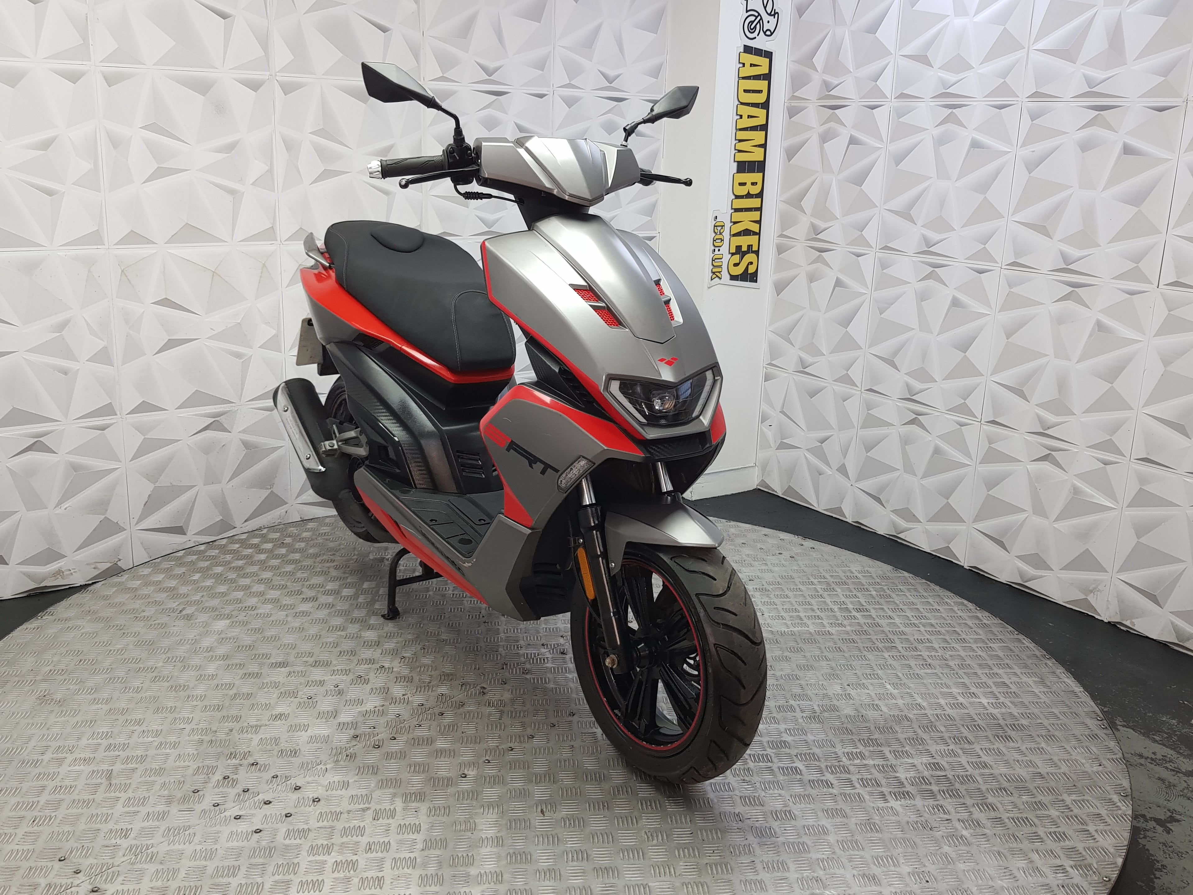 2024 Lexmoto SRT125