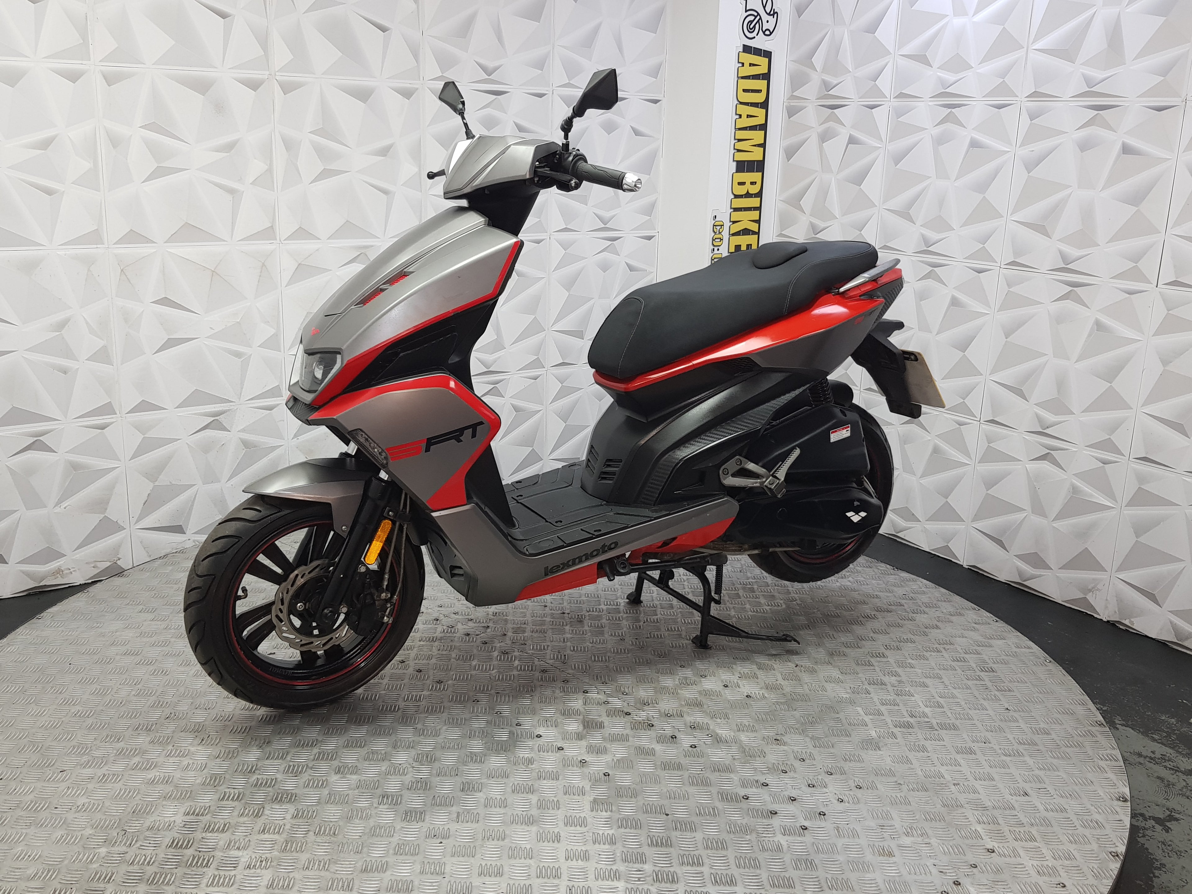 2024 Lexmoto SRT125