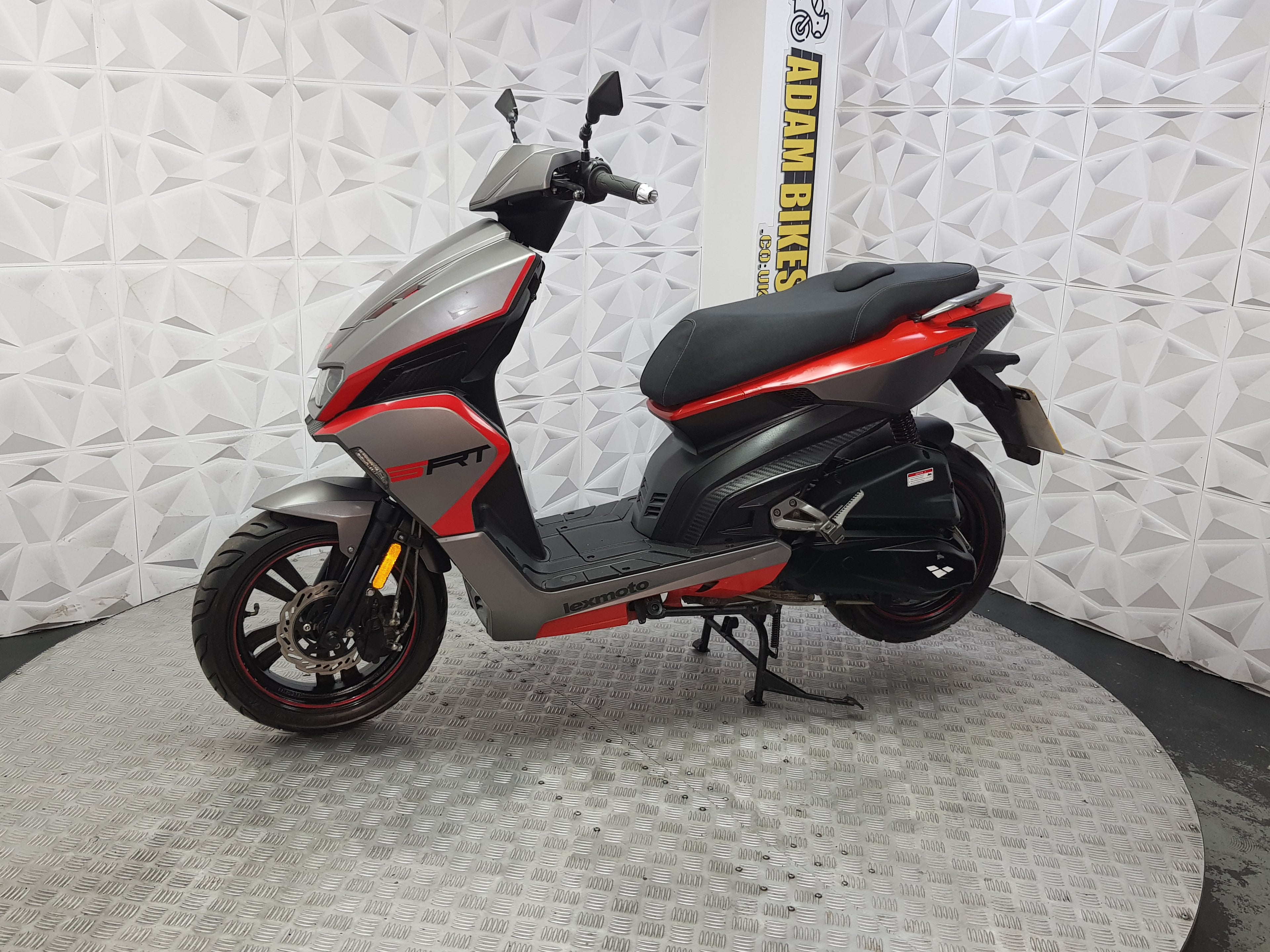 2024 Lexmoto SRT125