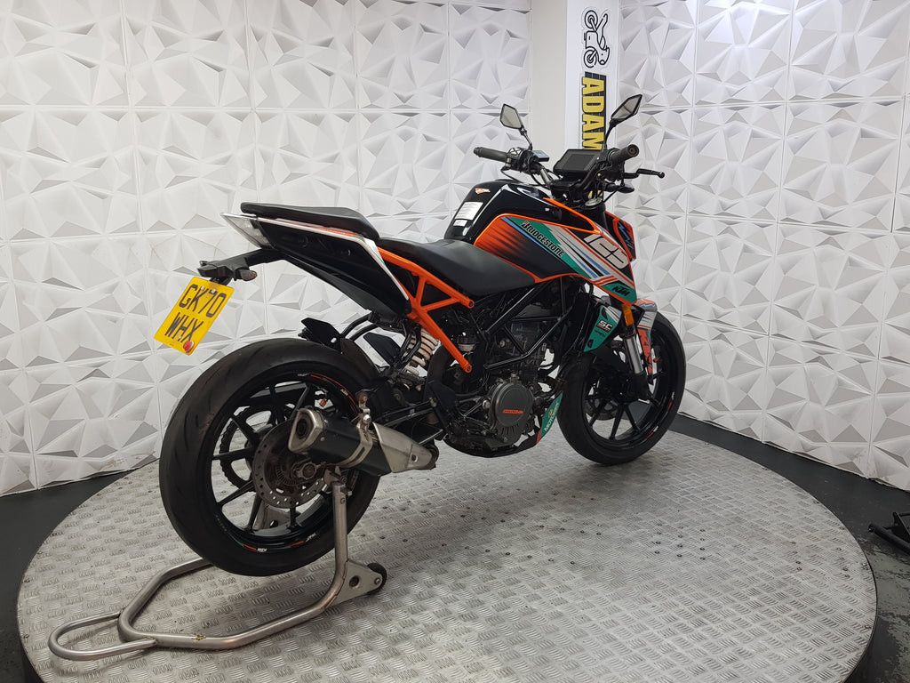 2020 KTM DUKE 125 ABS