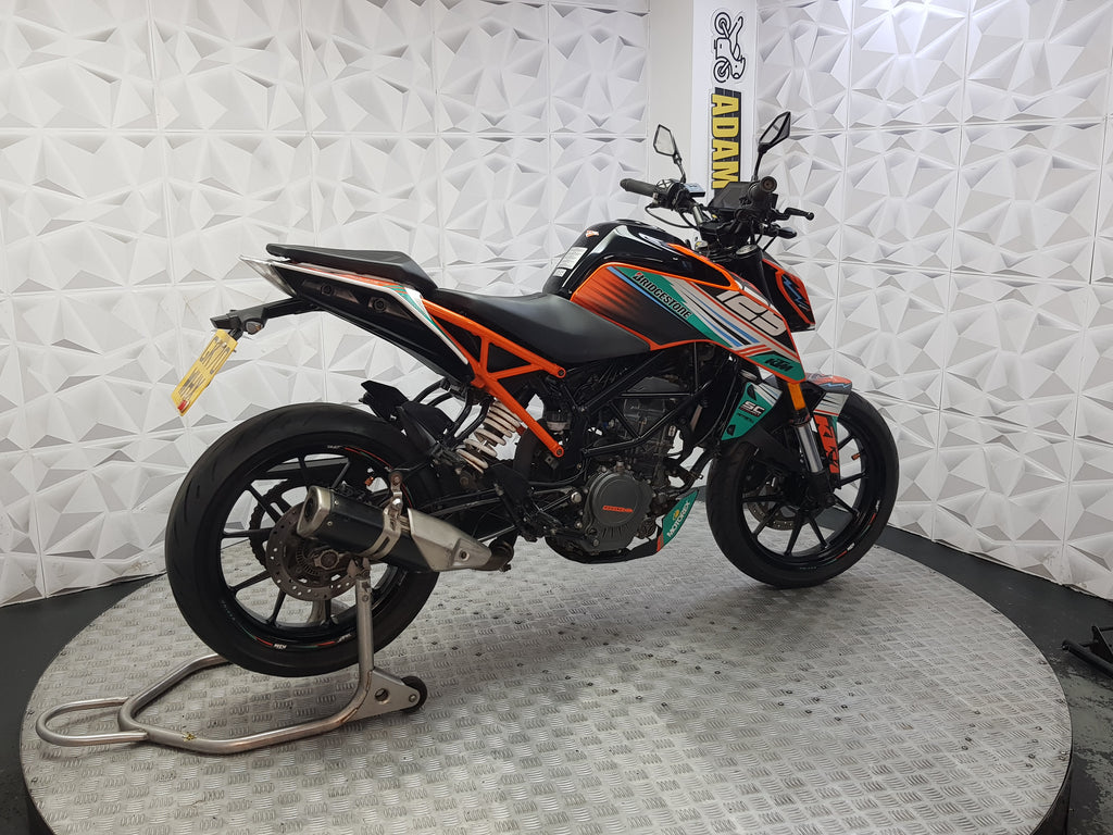 2020 KTM DUKE 125 ABS