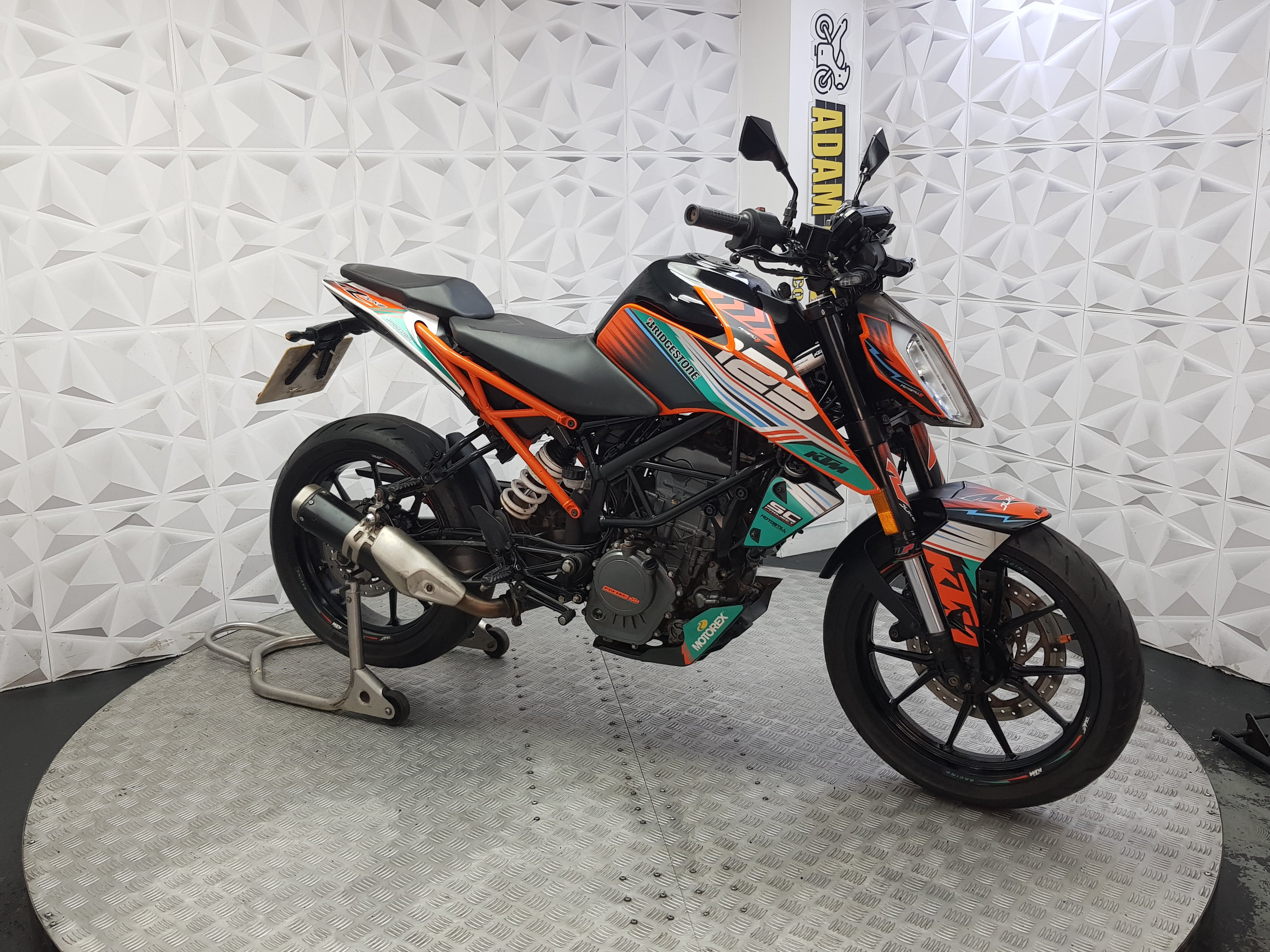 2020 KTM DUKE 125 ABS