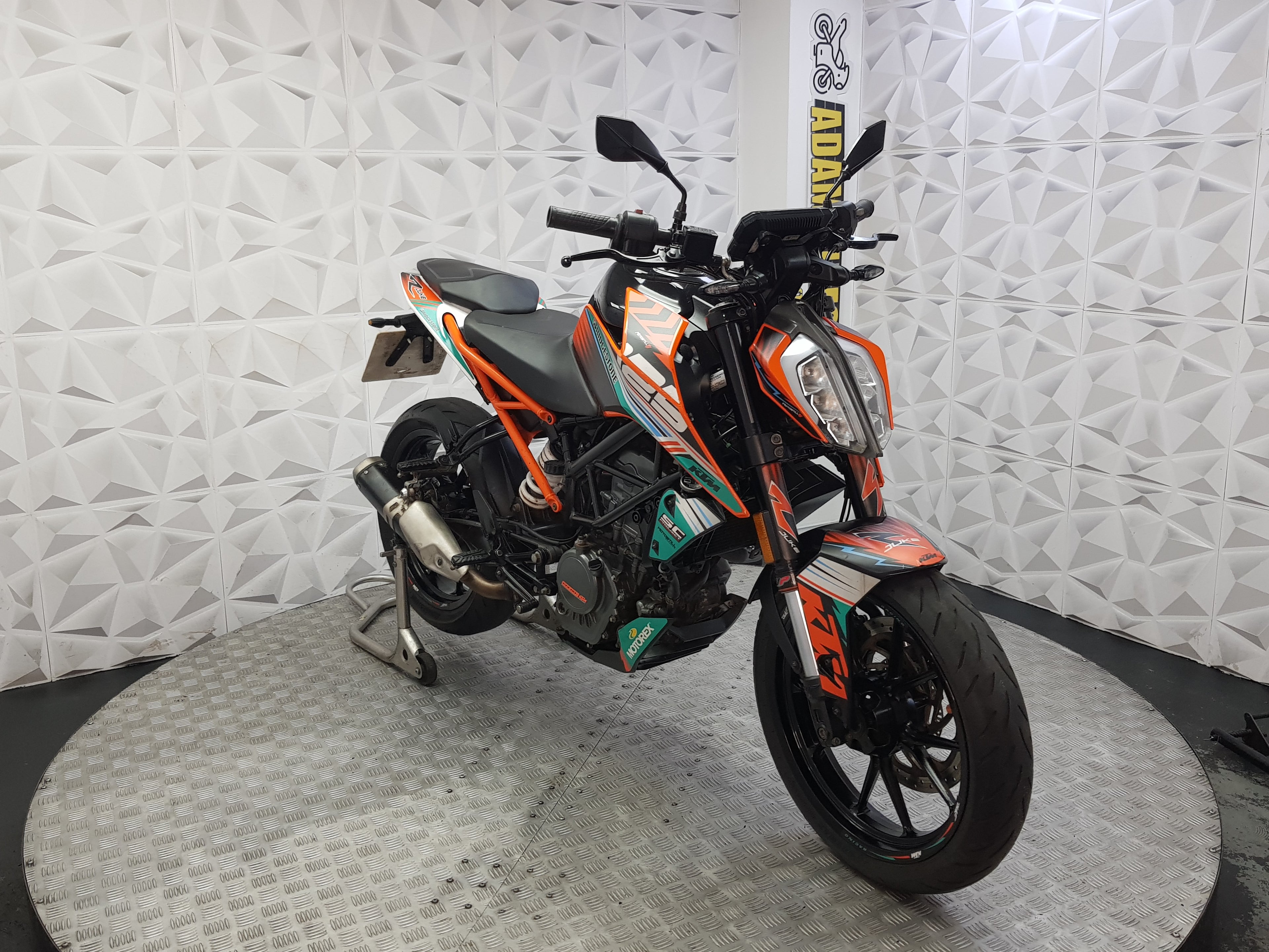 2020 KTM DUKE 125 ABS