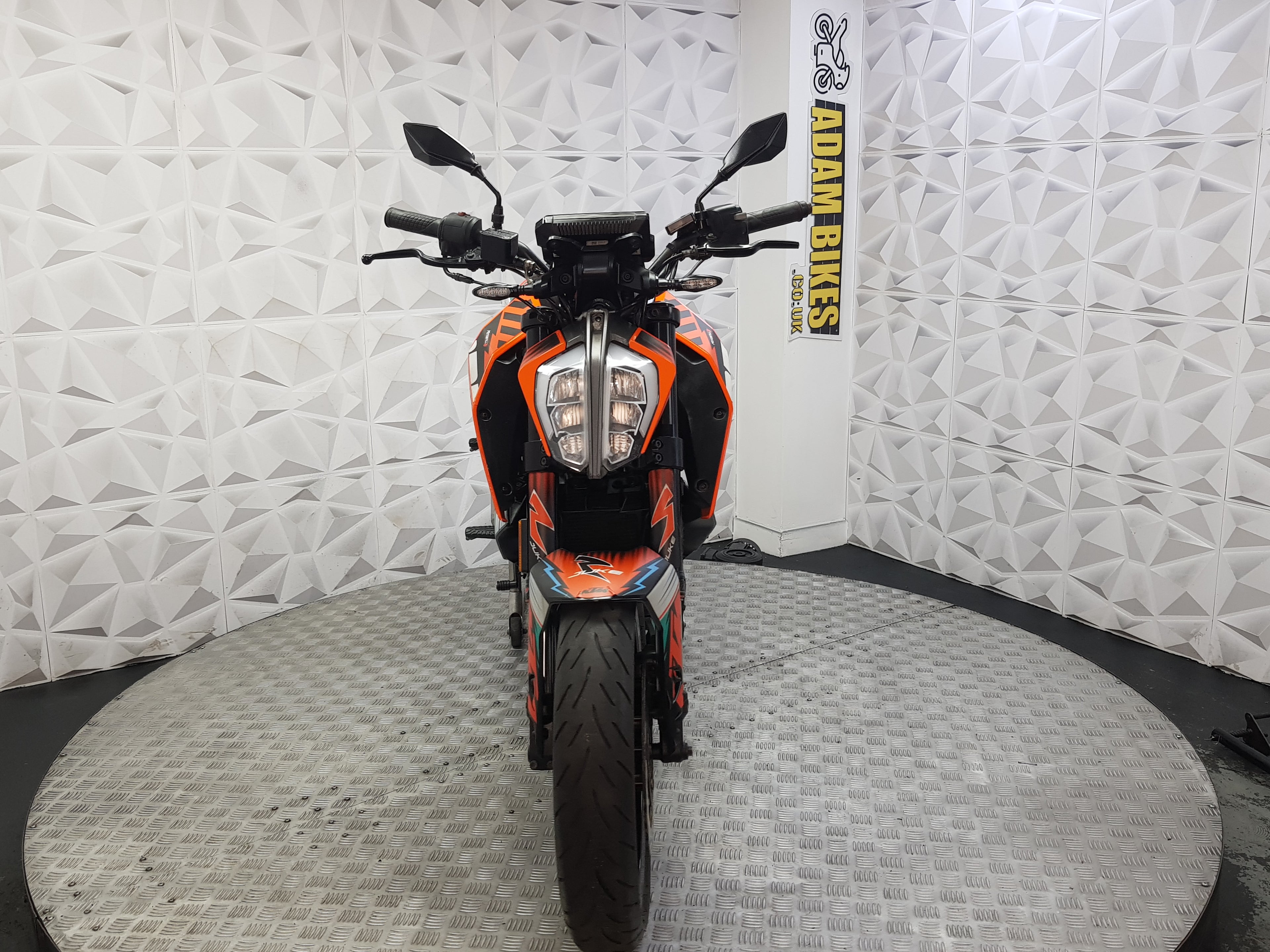 2020 KTM DUKE 125 ABS