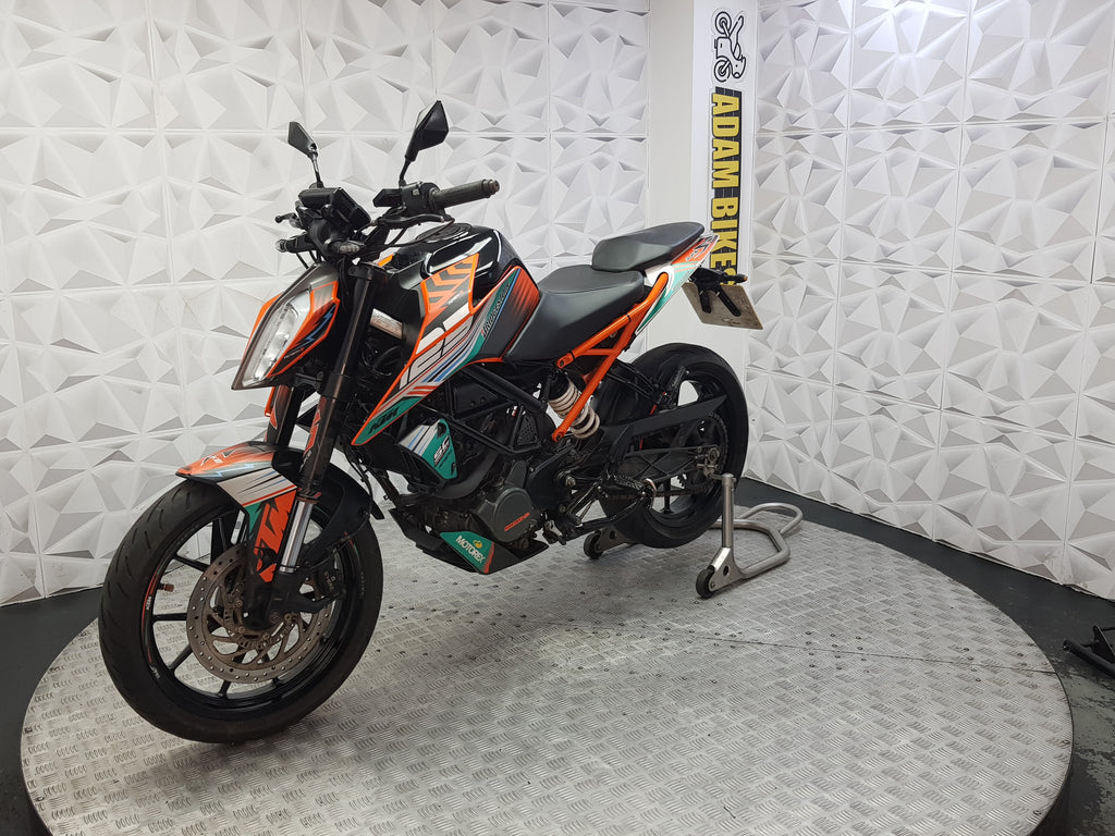2020 KTM DUKE 125 ABS