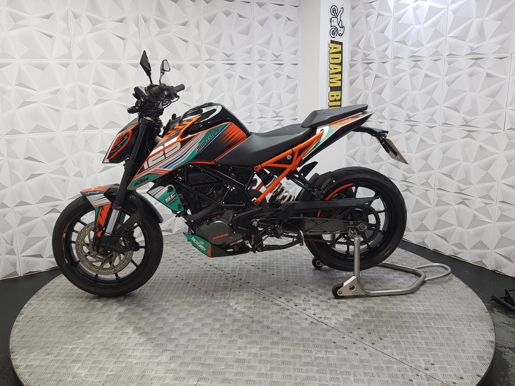 2020 KTM DUKE 125 ABS