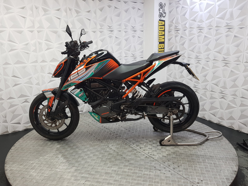 2020 KTM DUKE 125 ABS