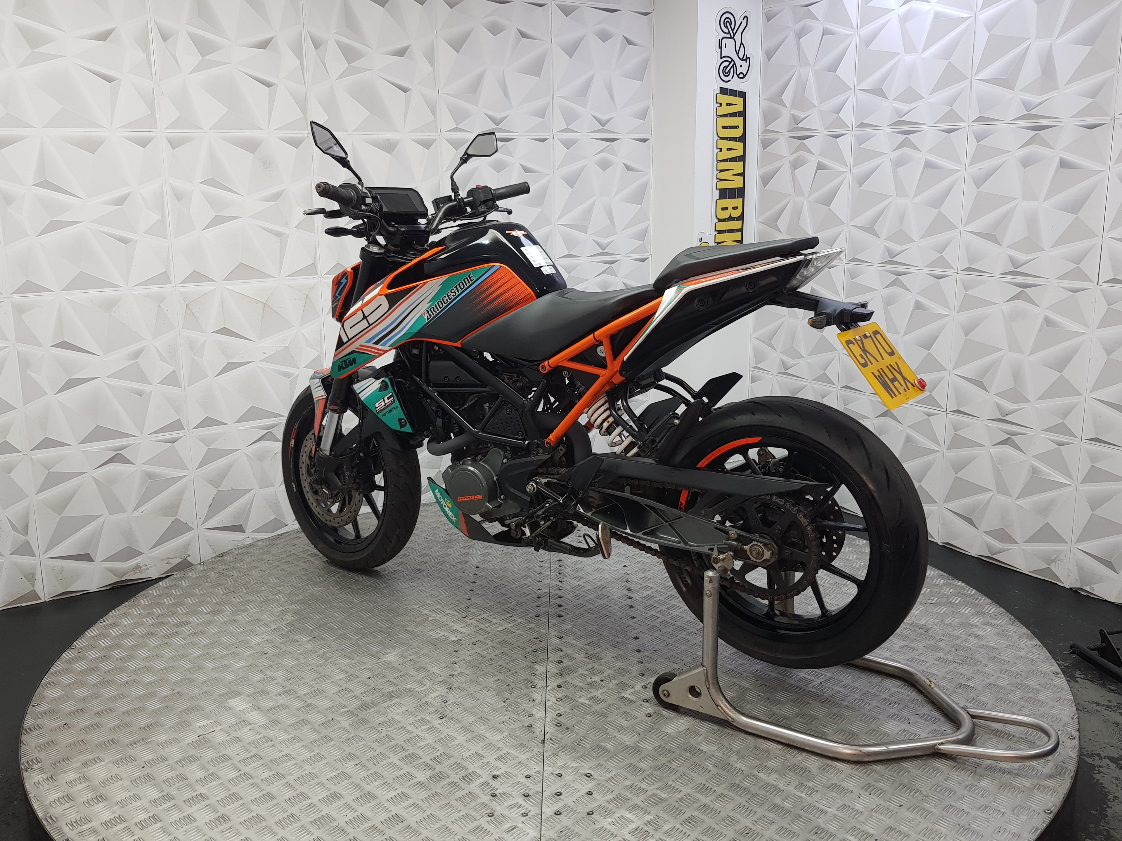 2020 KTM DUKE 125 ABS