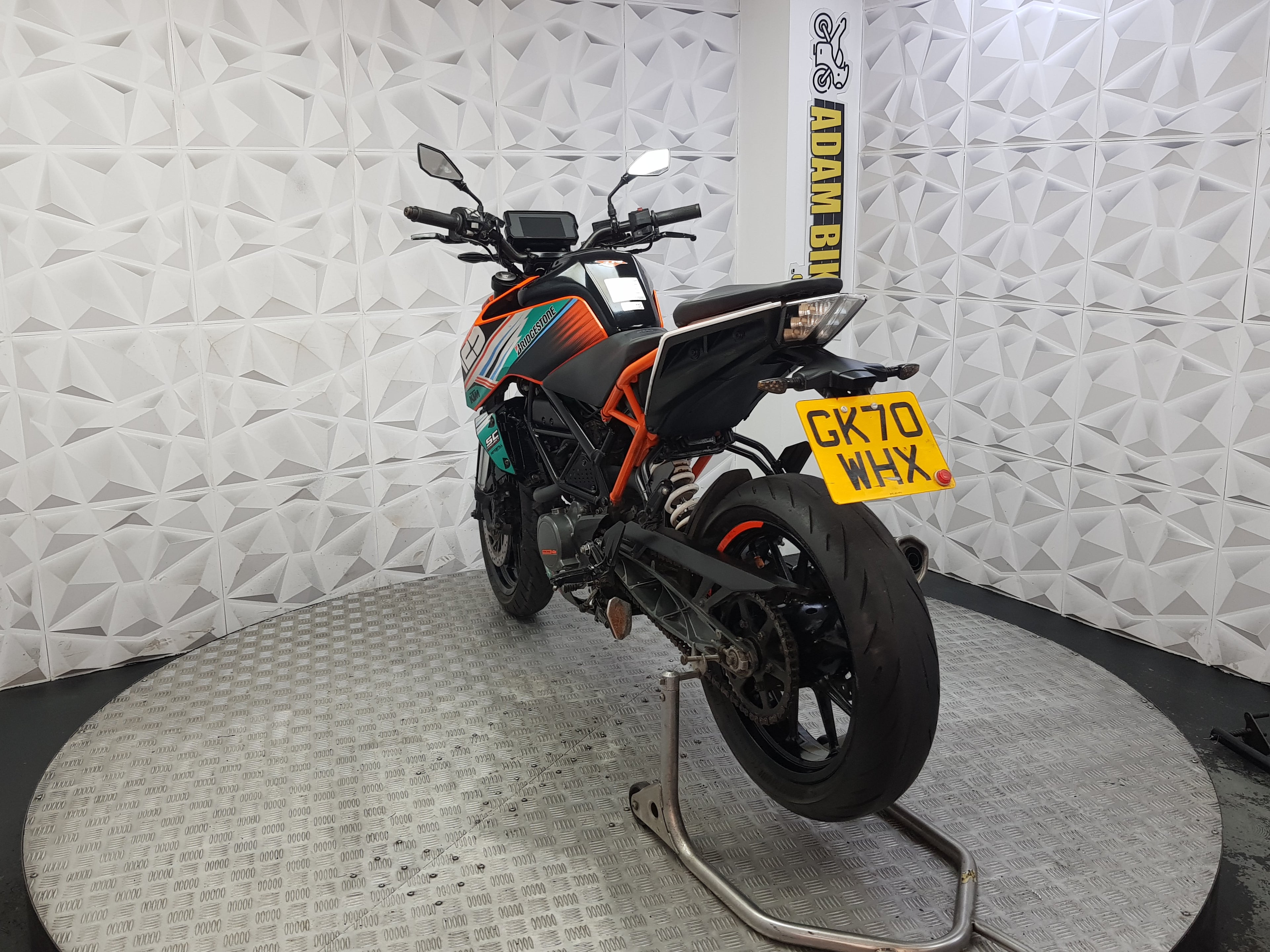 2020 KTM DUKE 125 ABS