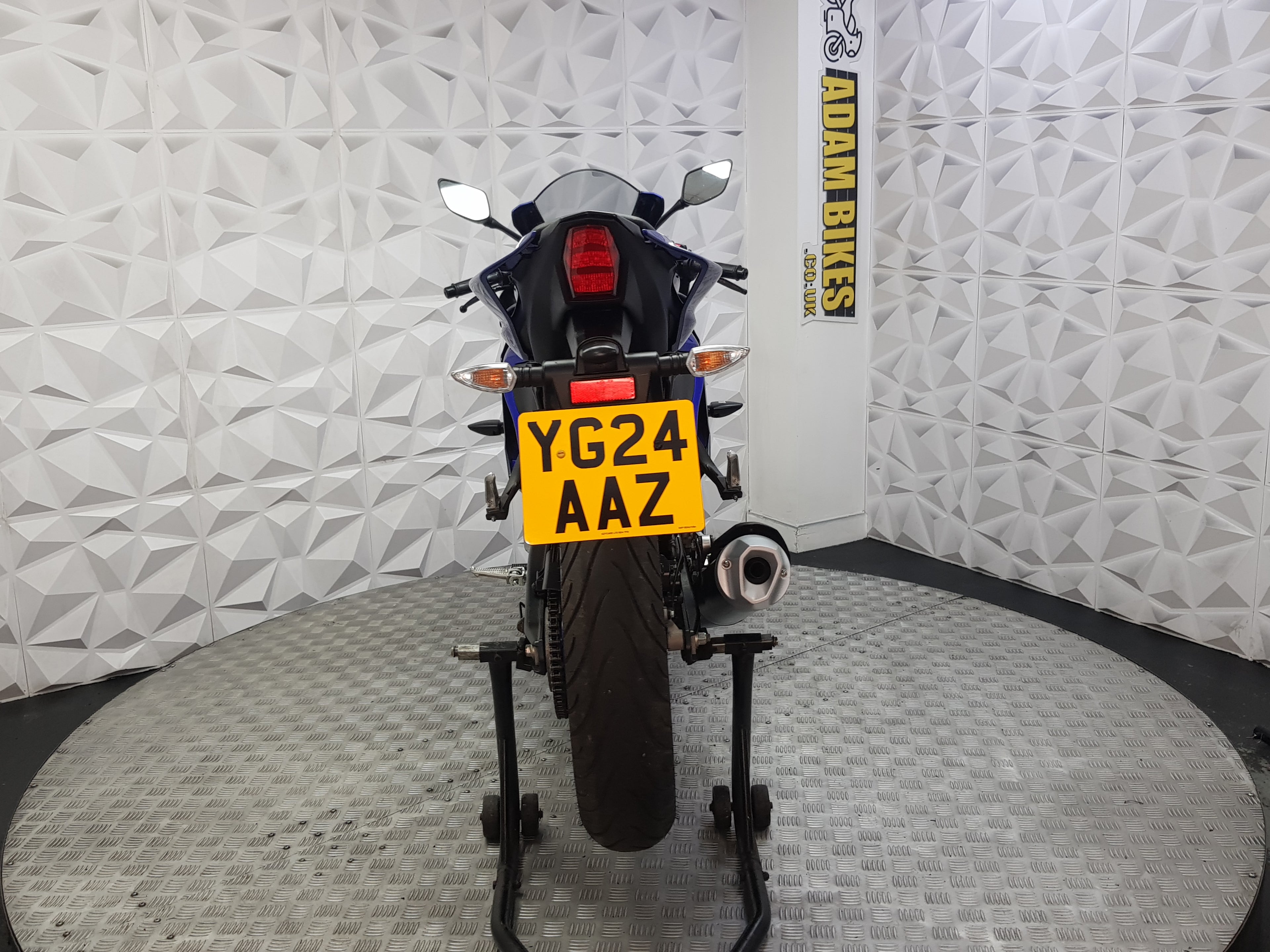 2024 YAMAHA YZF R125 ABS