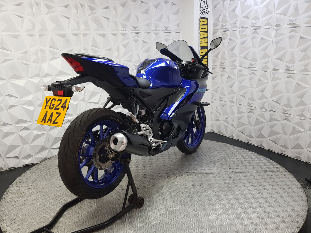 2024 YAMAHA YZF R125 ABS
