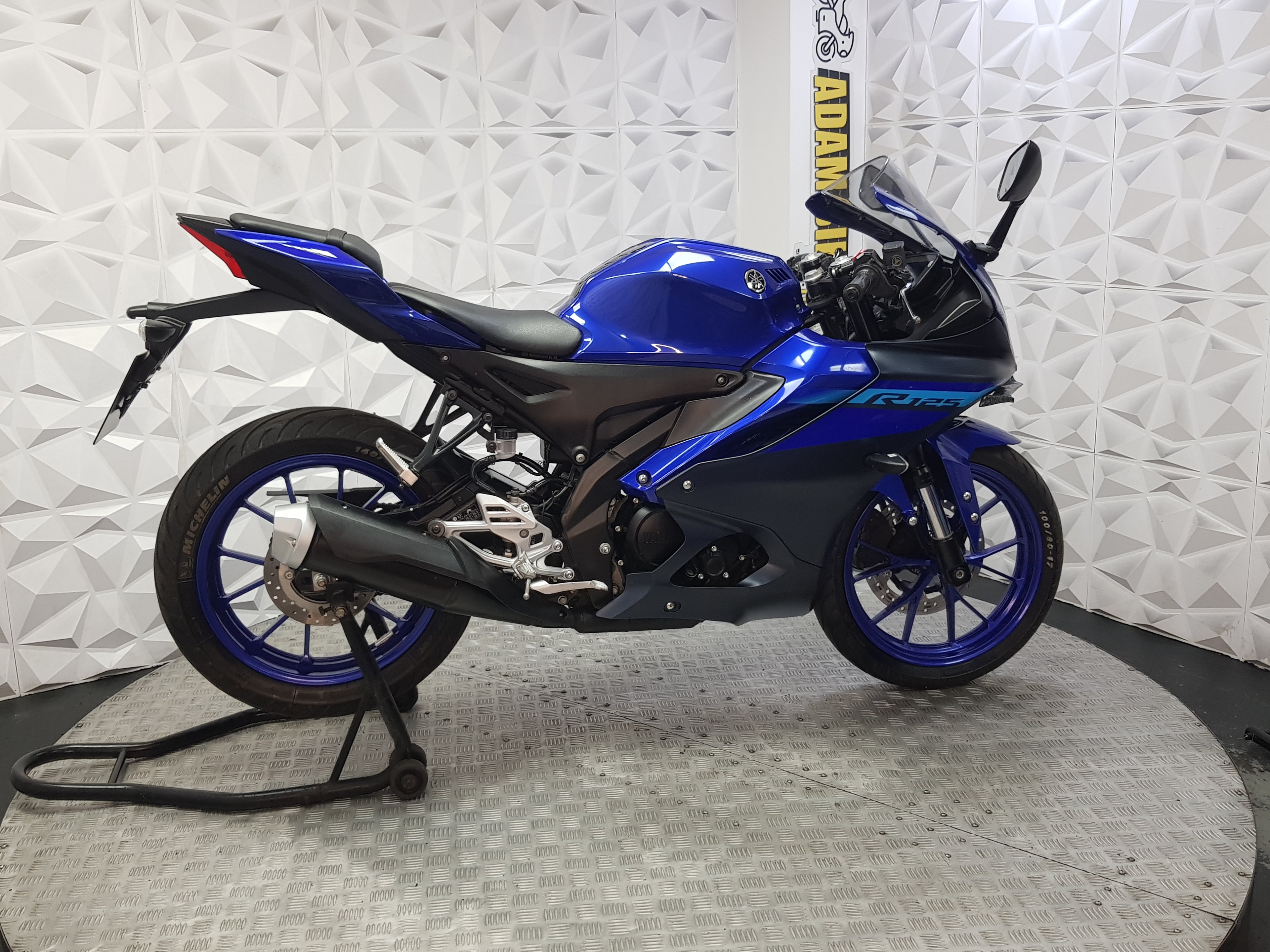 2024 YAMAHA YZF R125 ABS