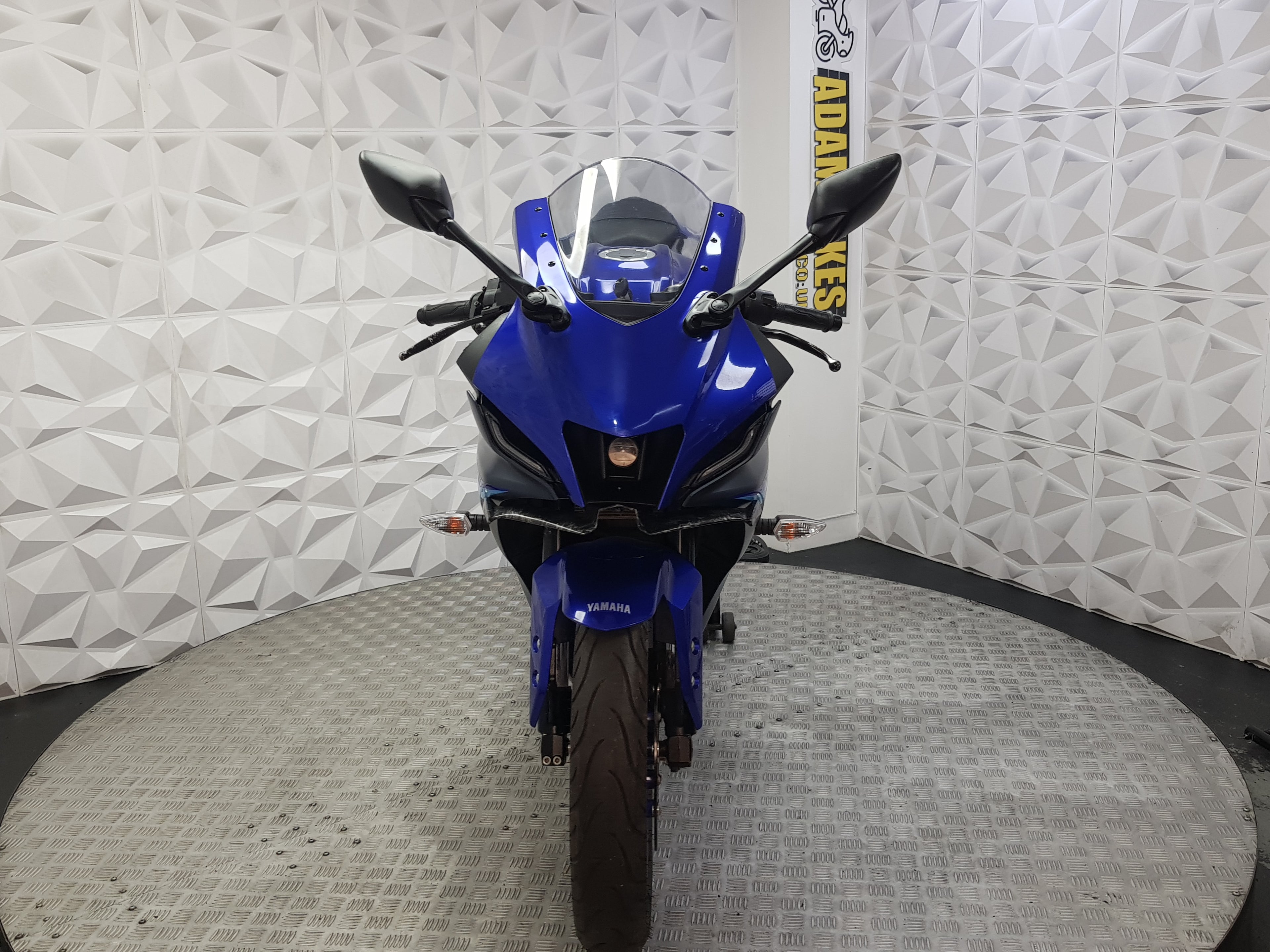 2024 YAMAHA YZF R125 ABS