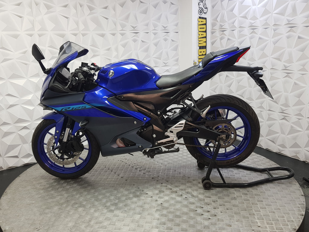 2024 YAMAHA YZF R125 ABS