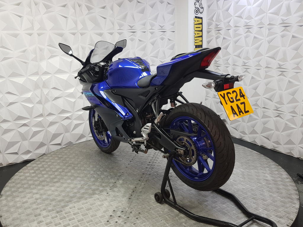 2024 YAMAHA YZF R125 ABS