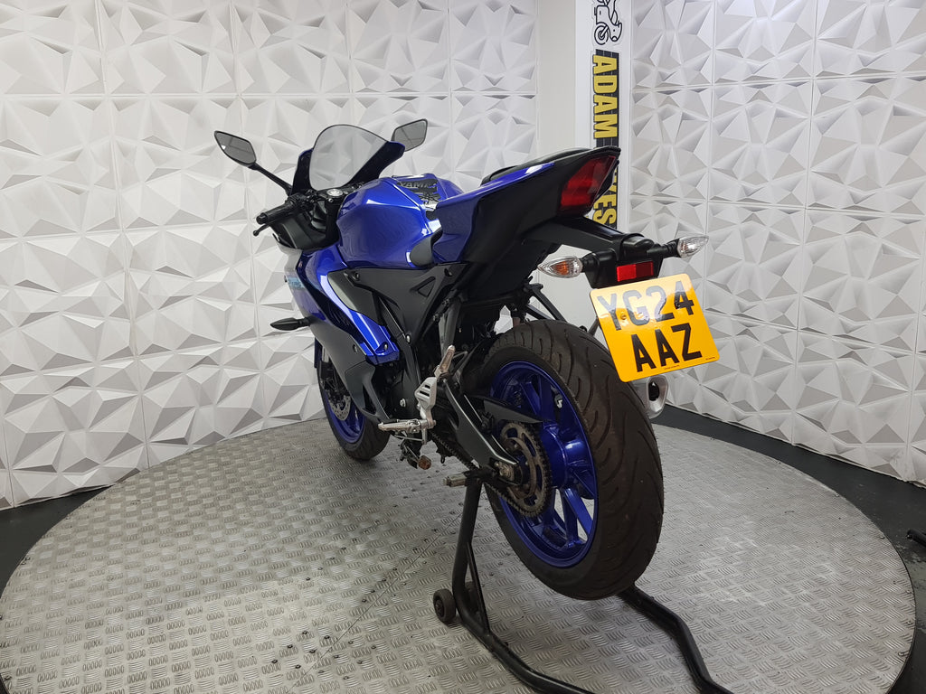2024 YAMAHA YZF R125 ABS