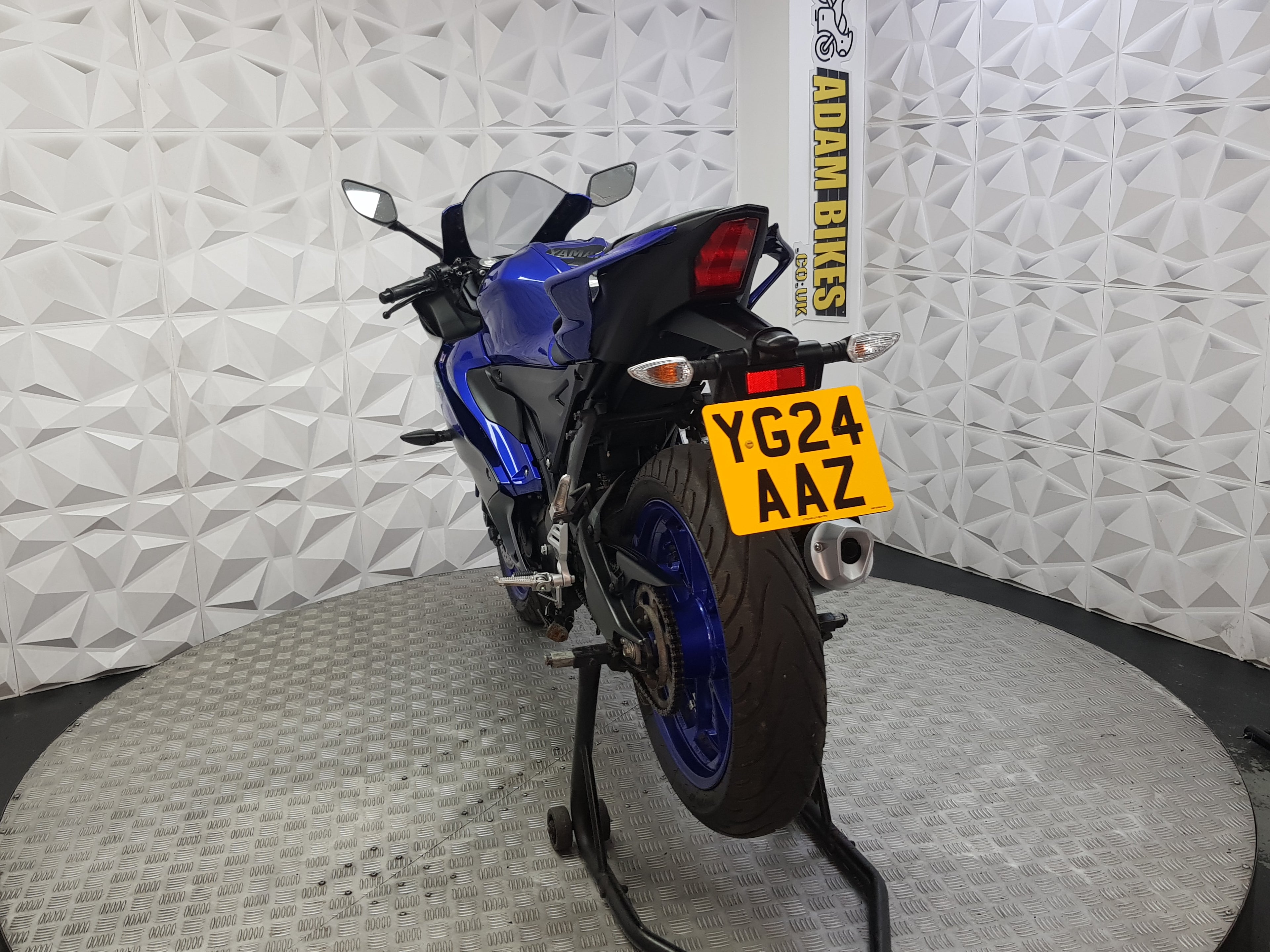 2024 YAMAHA YZF R125 ABS
