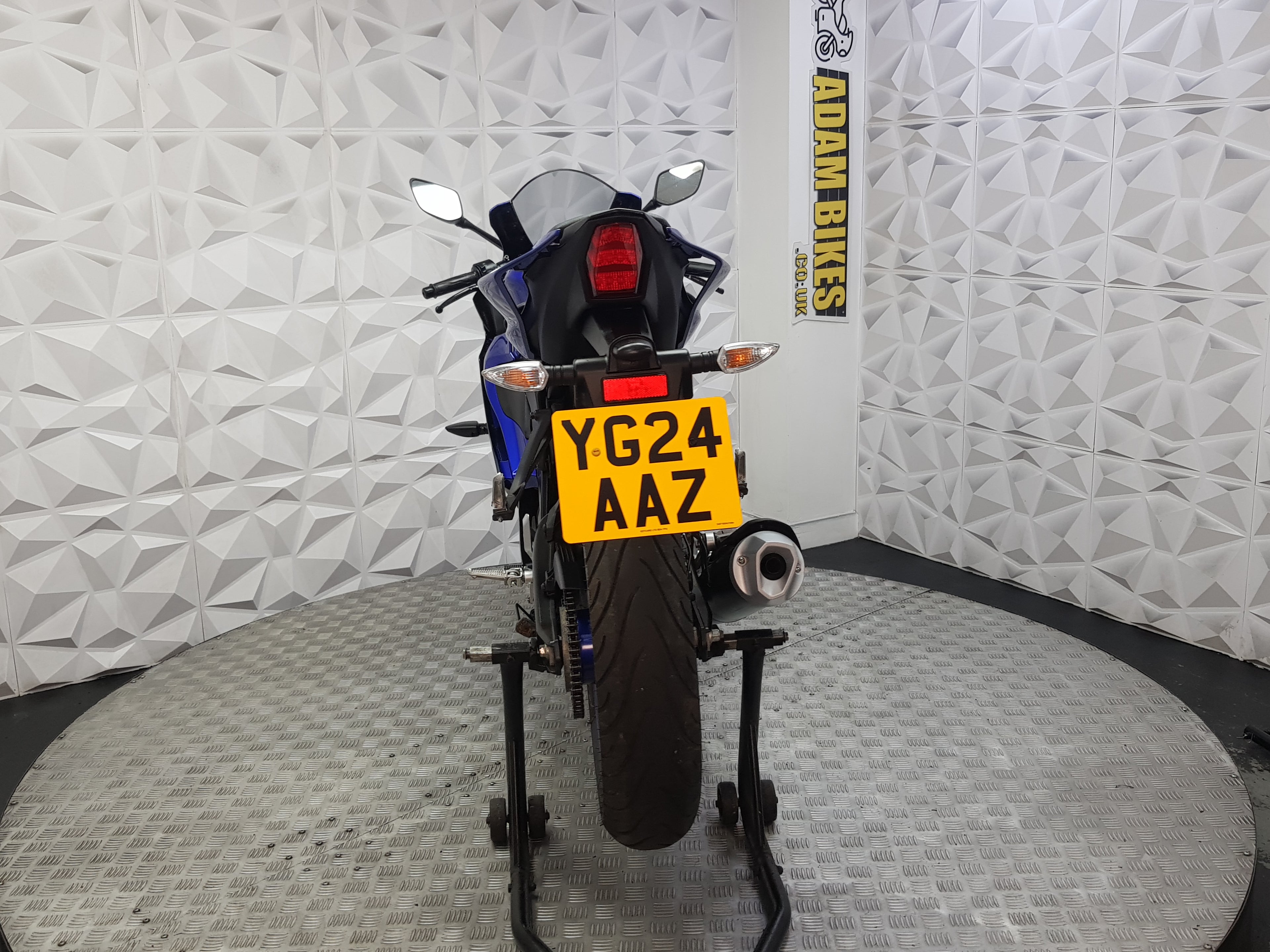 2024 YAMAHA YZF R125 ABS
