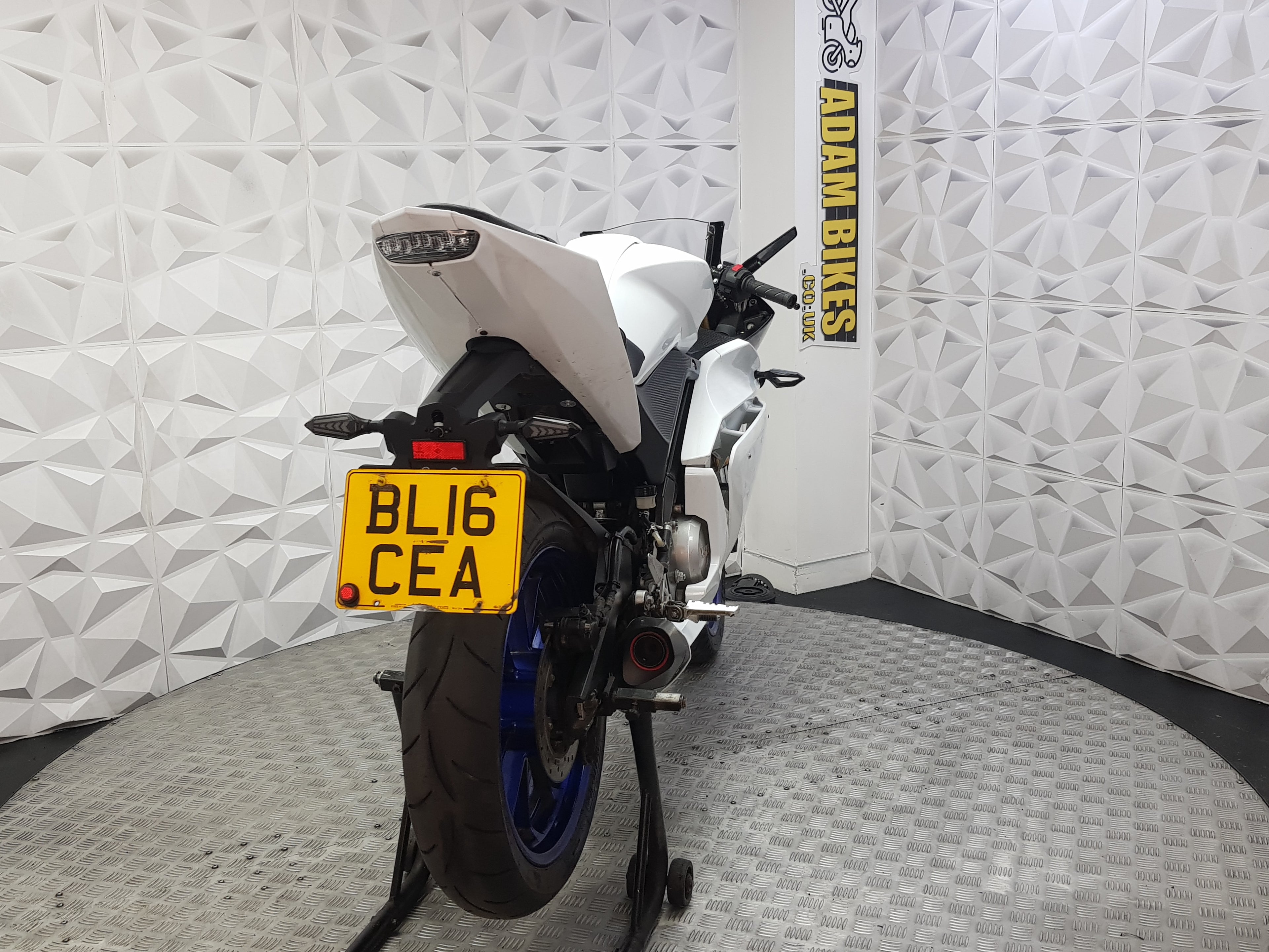 2016 Yamaha YZF-R125