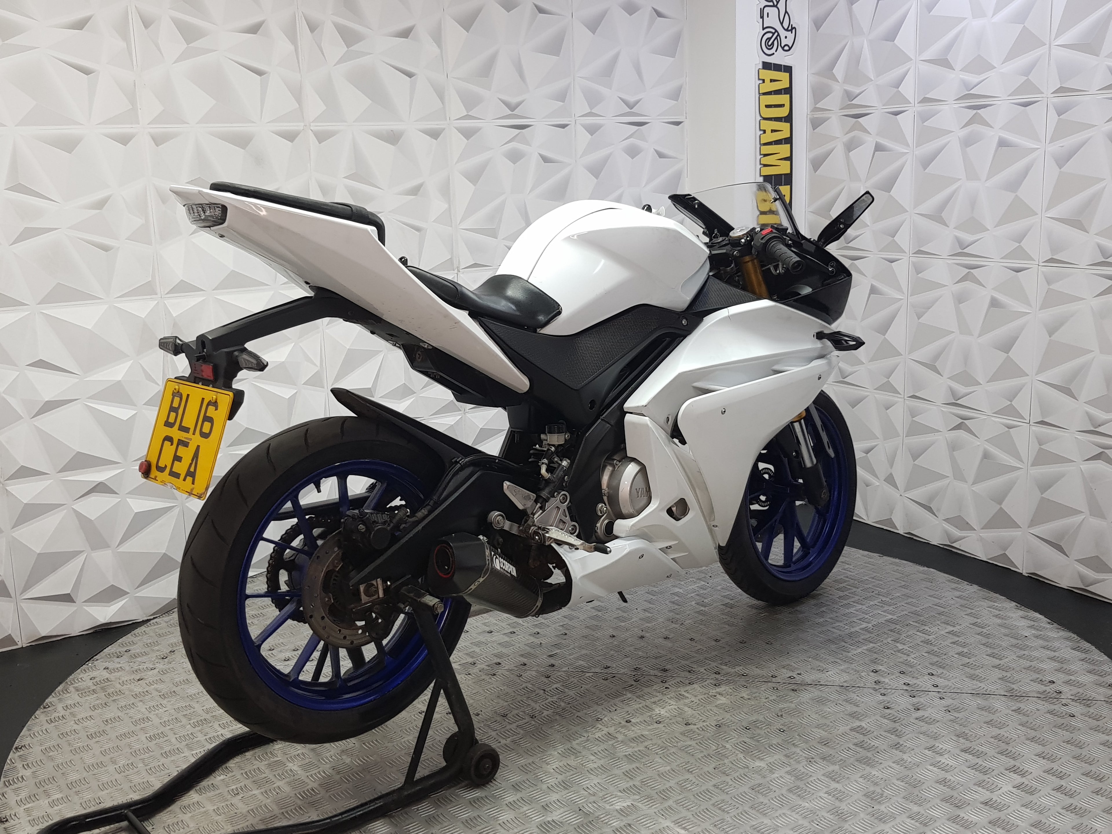 2016 Yamaha YZF-R125