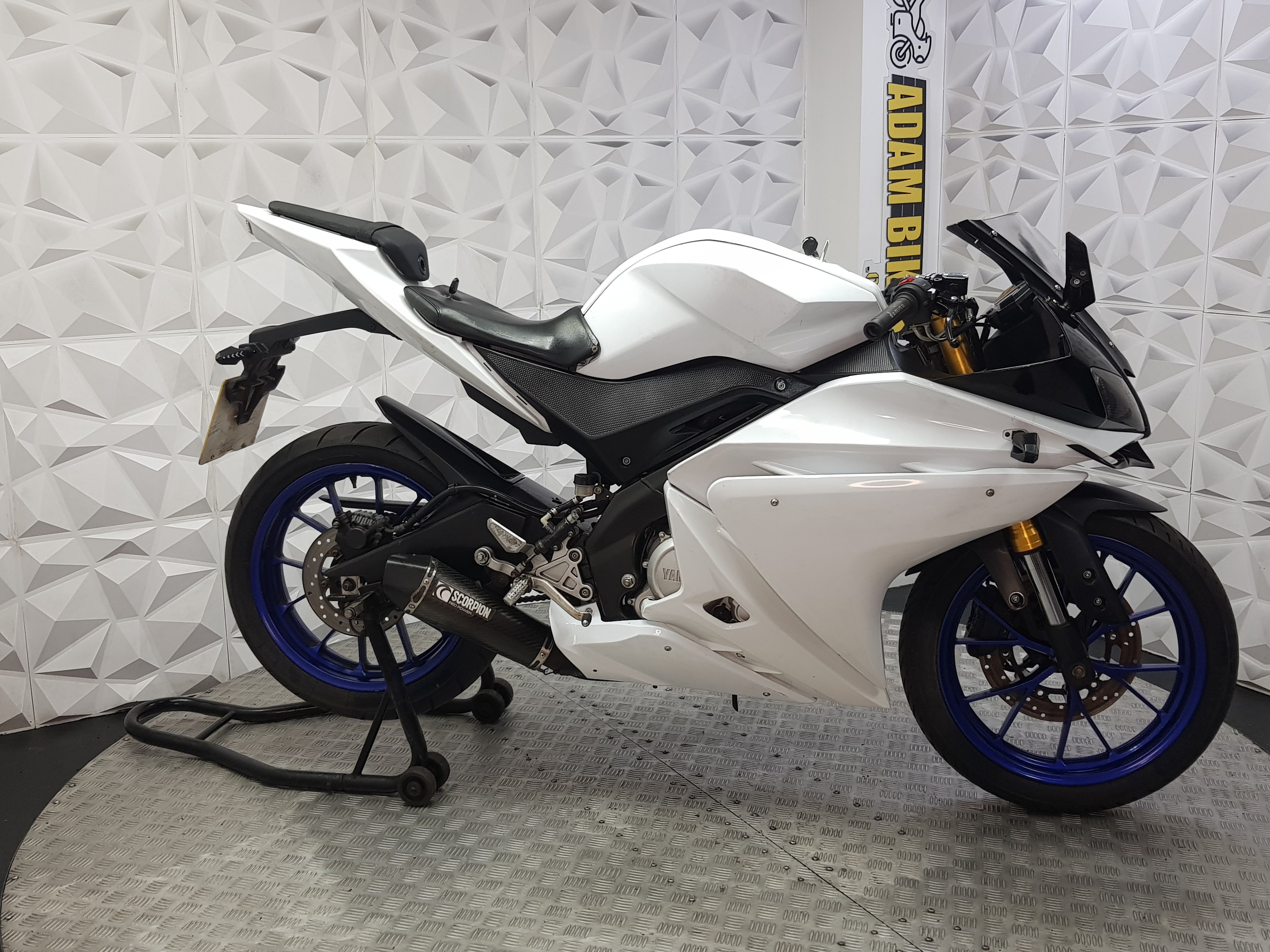 2016 Yamaha YZF-R125
