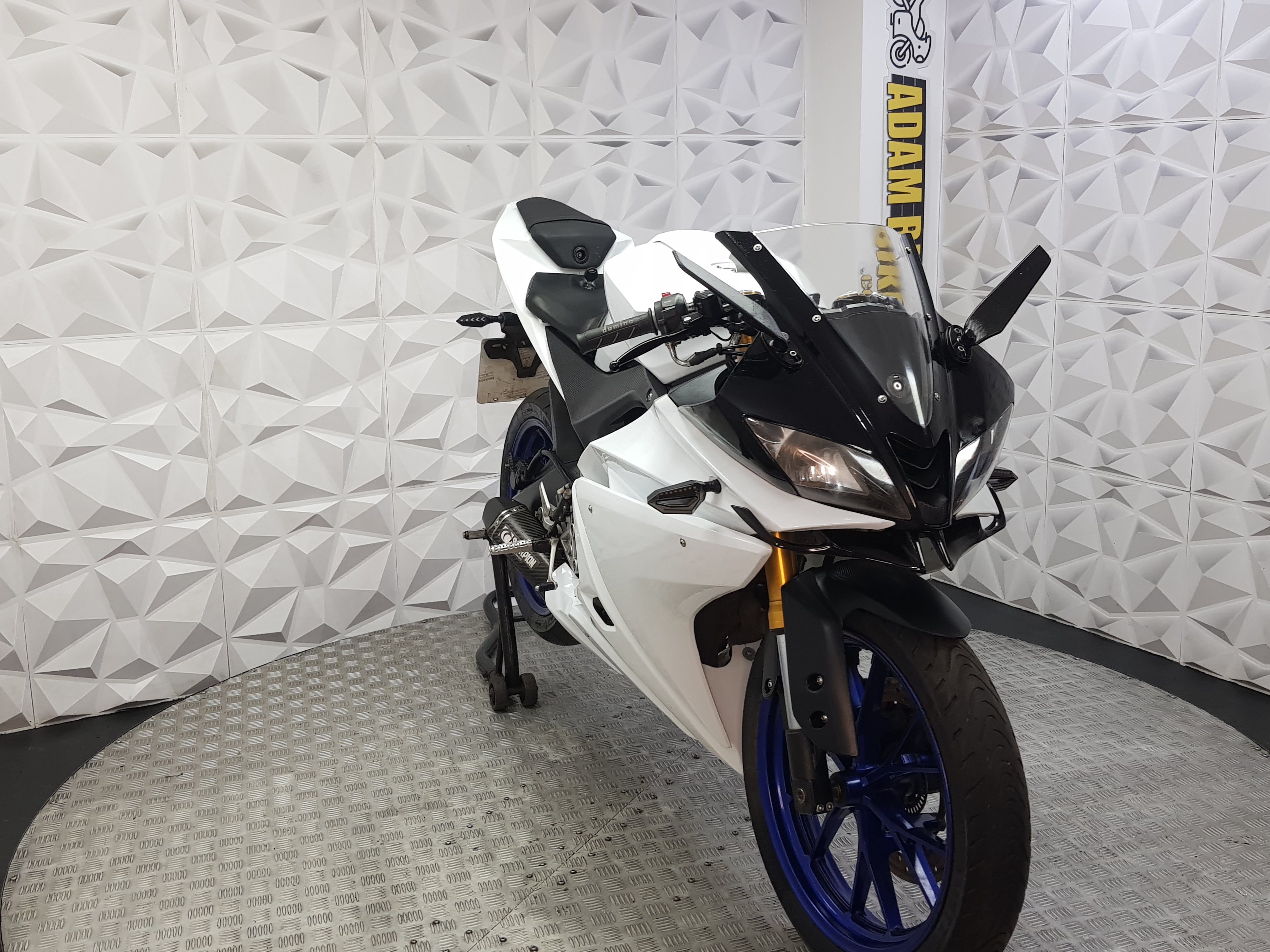 2016 Yamaha YZF-R125