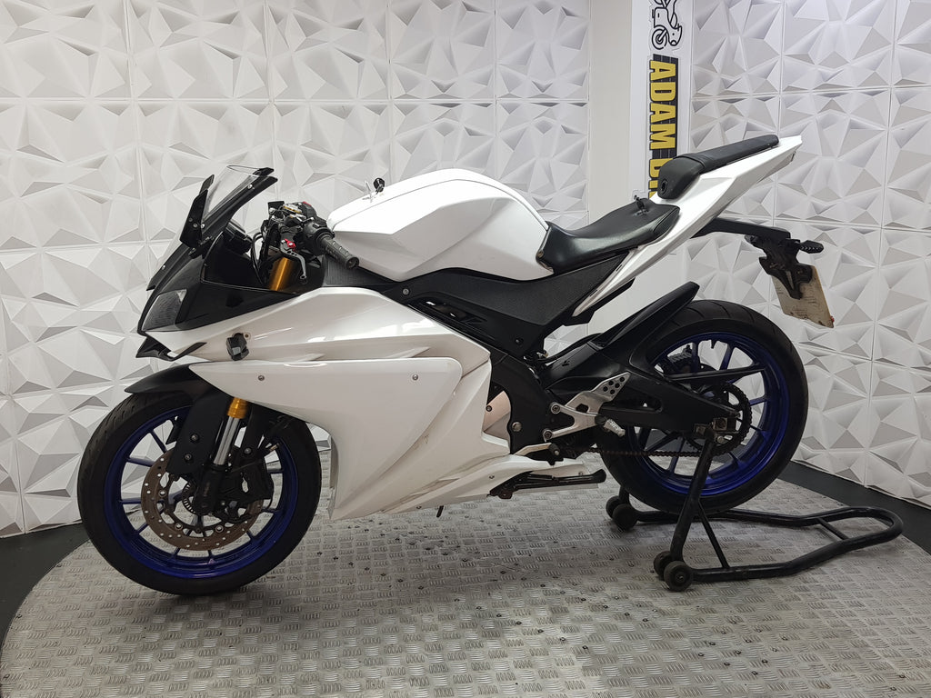 2016 Yamaha YZF-R125