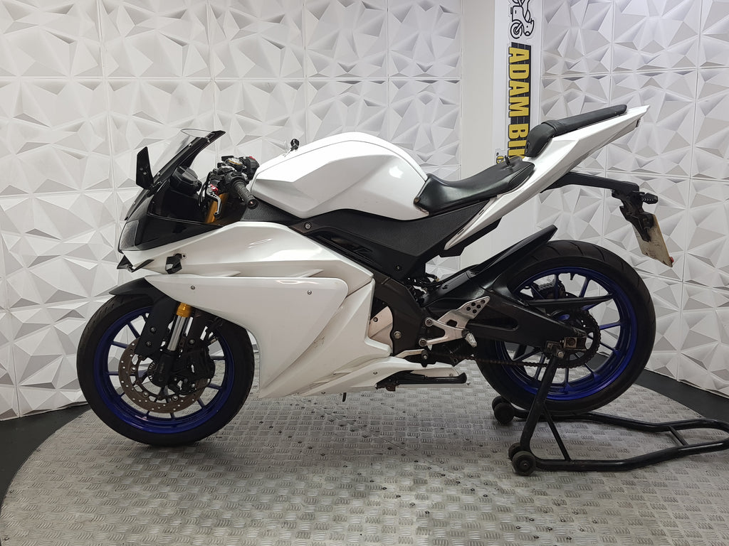 2016 Yamaha YZF-R125