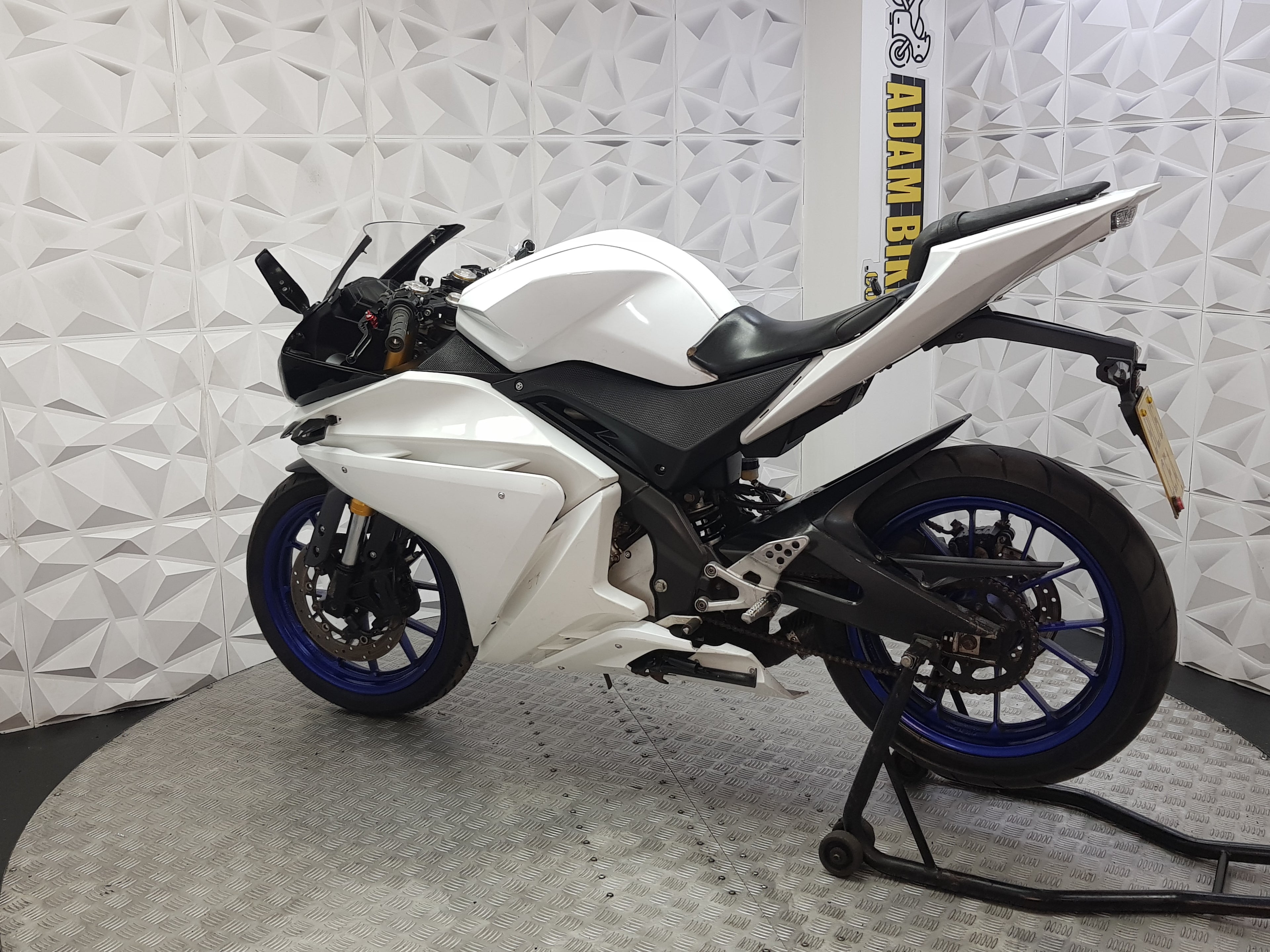2016 Yamaha YZF-R125