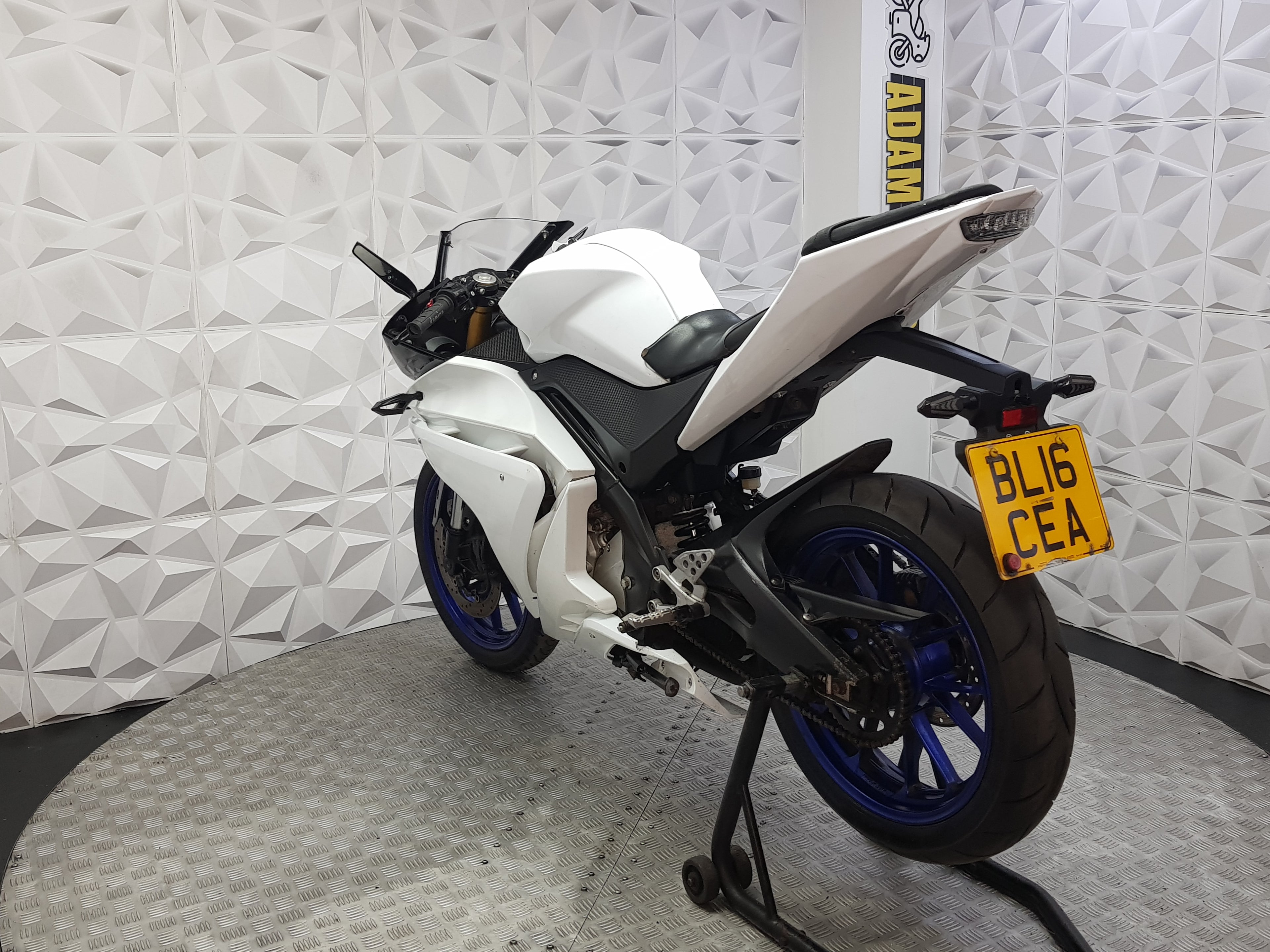 2016 Yamaha YZF-R125