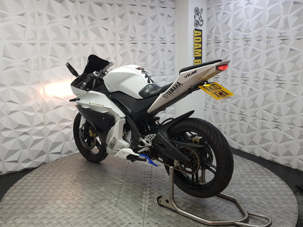 2010 YAMAHA YZF-R125