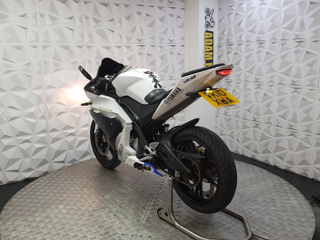 2010 YAMAHA YZF-R125