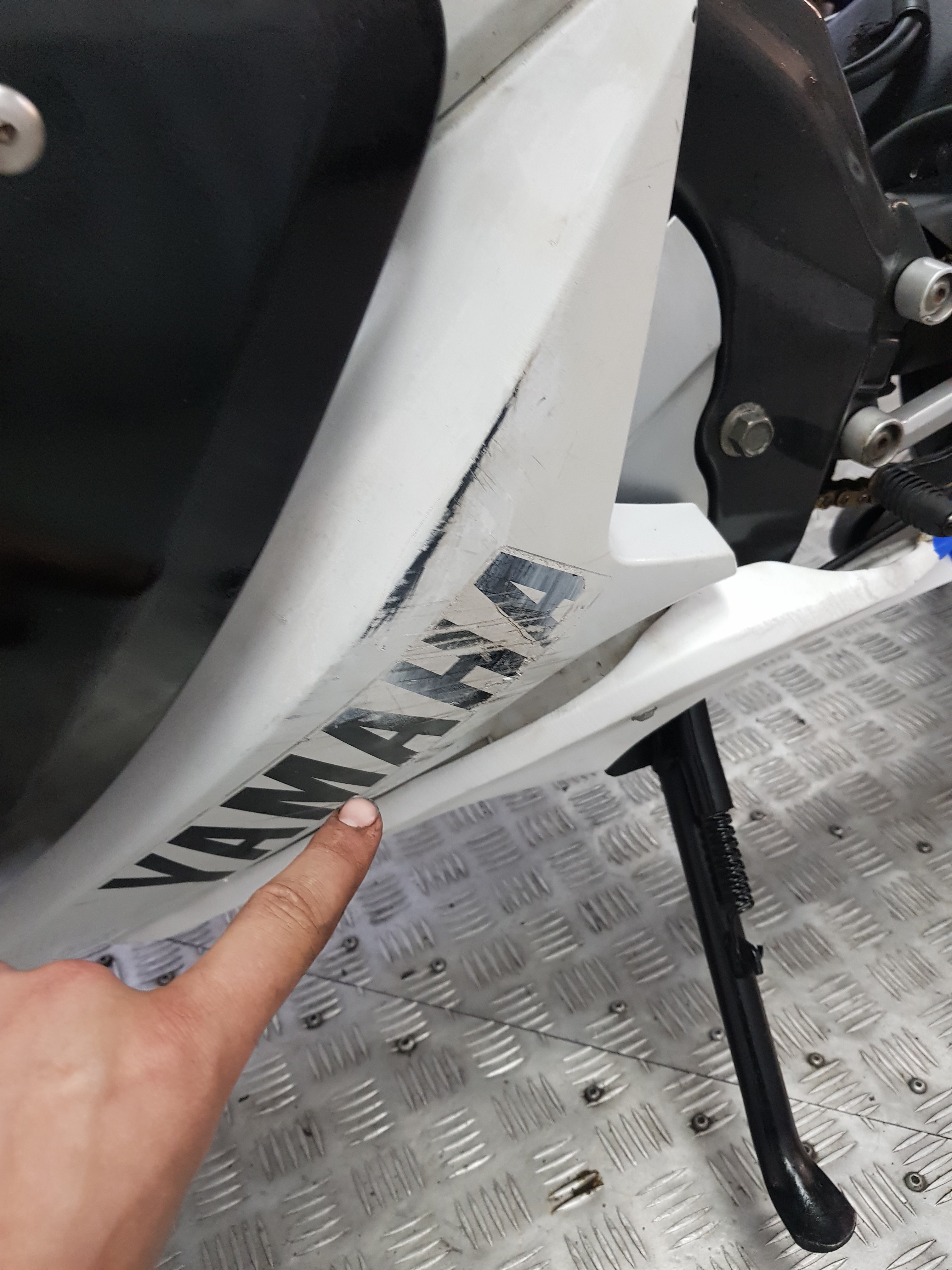 2010 YAMAHA YZF-R125