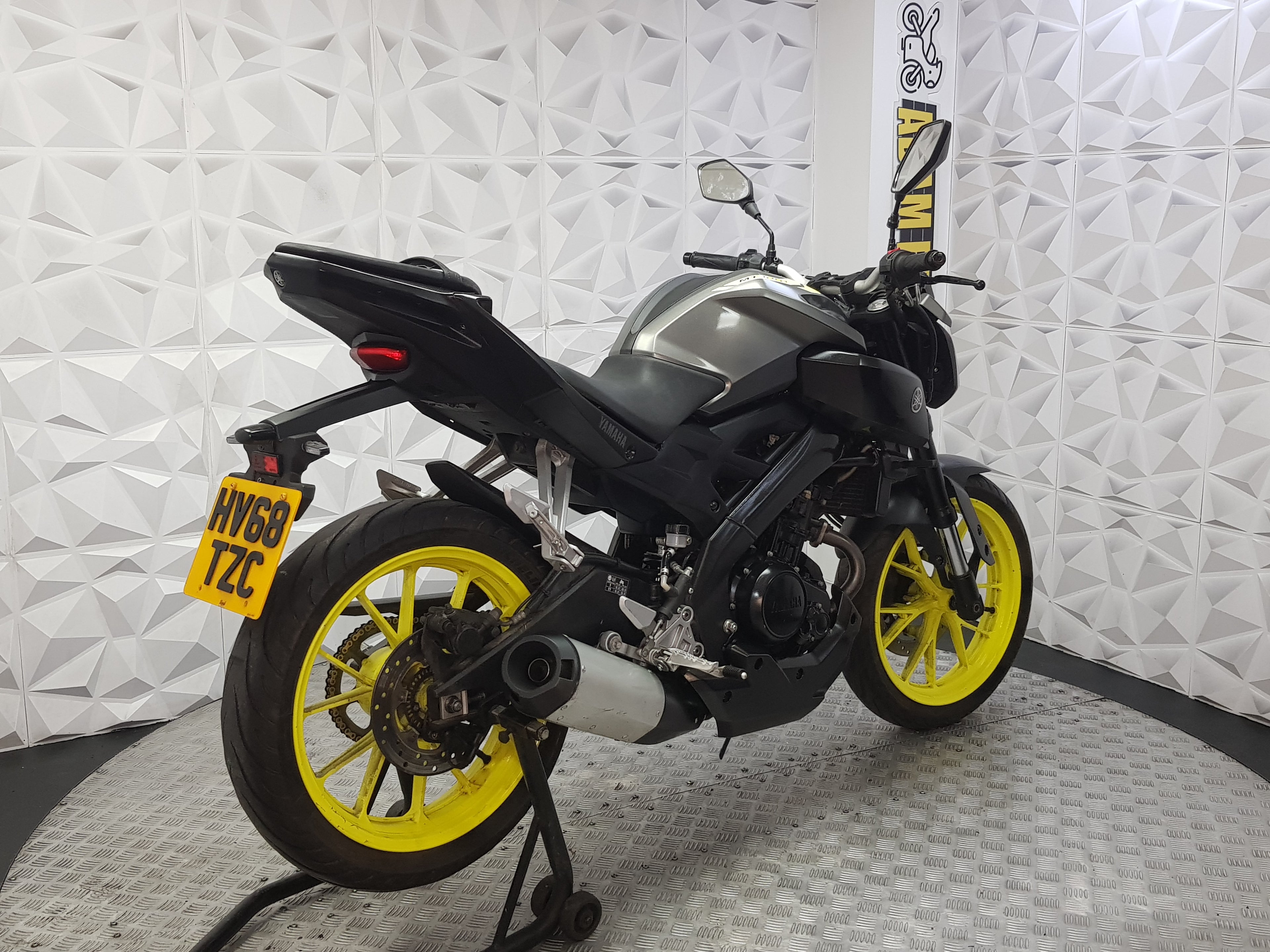 2018 YAMAHA MT-125 ABS