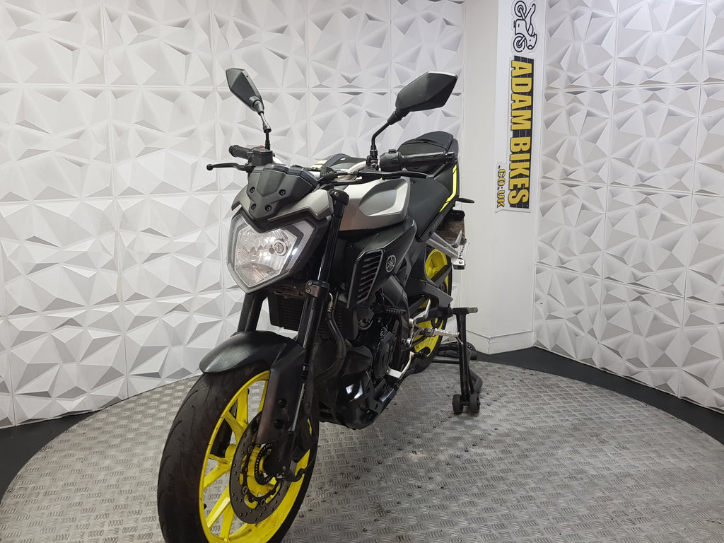 2018 YAMAHA MT-125 ABS
