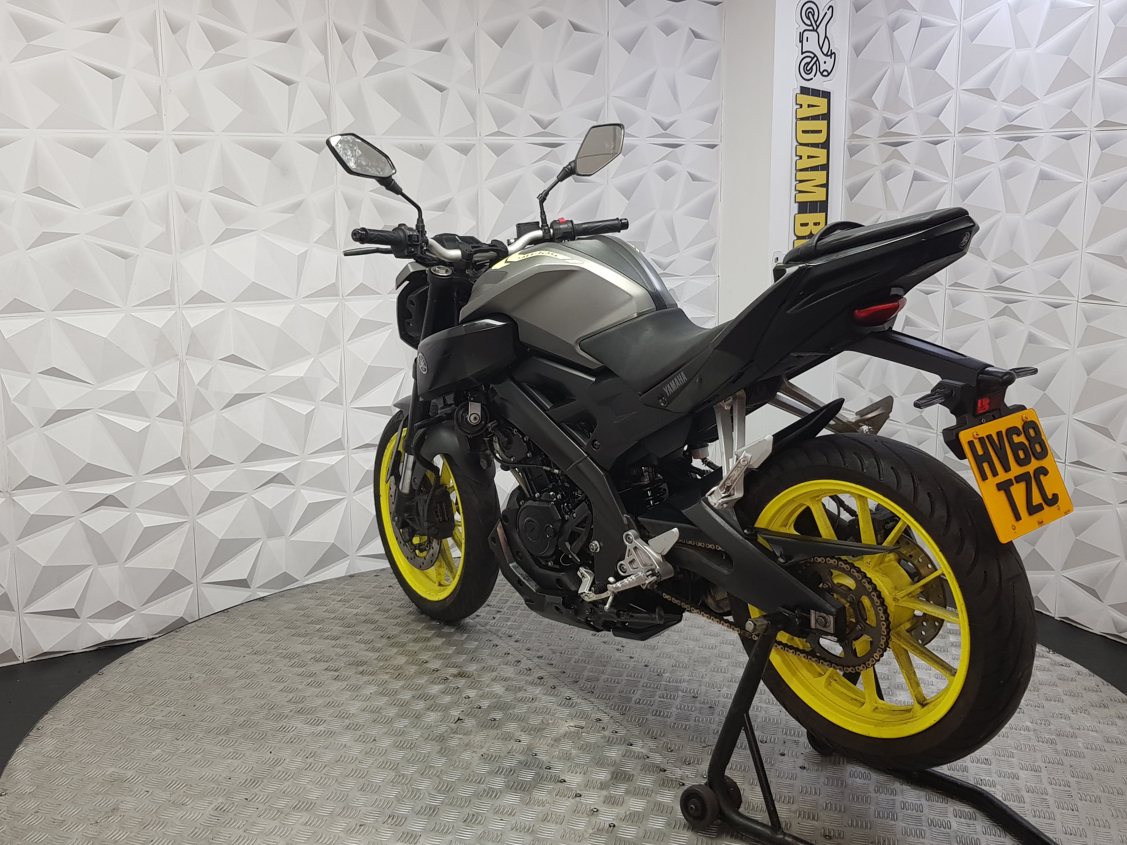 2018 YAMAHA MT-125 ABS