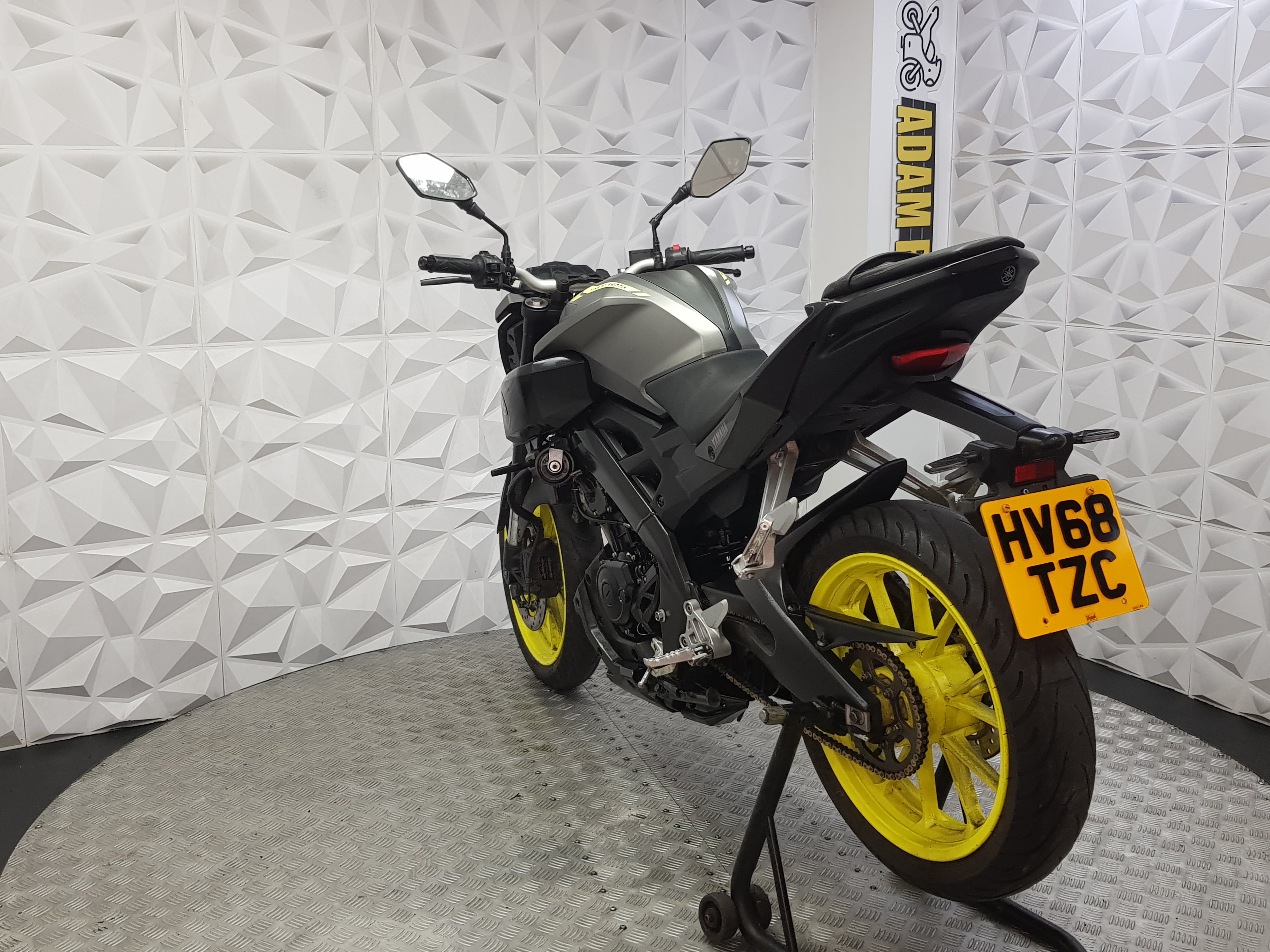 2018 YAMAHA MT-125 ABS