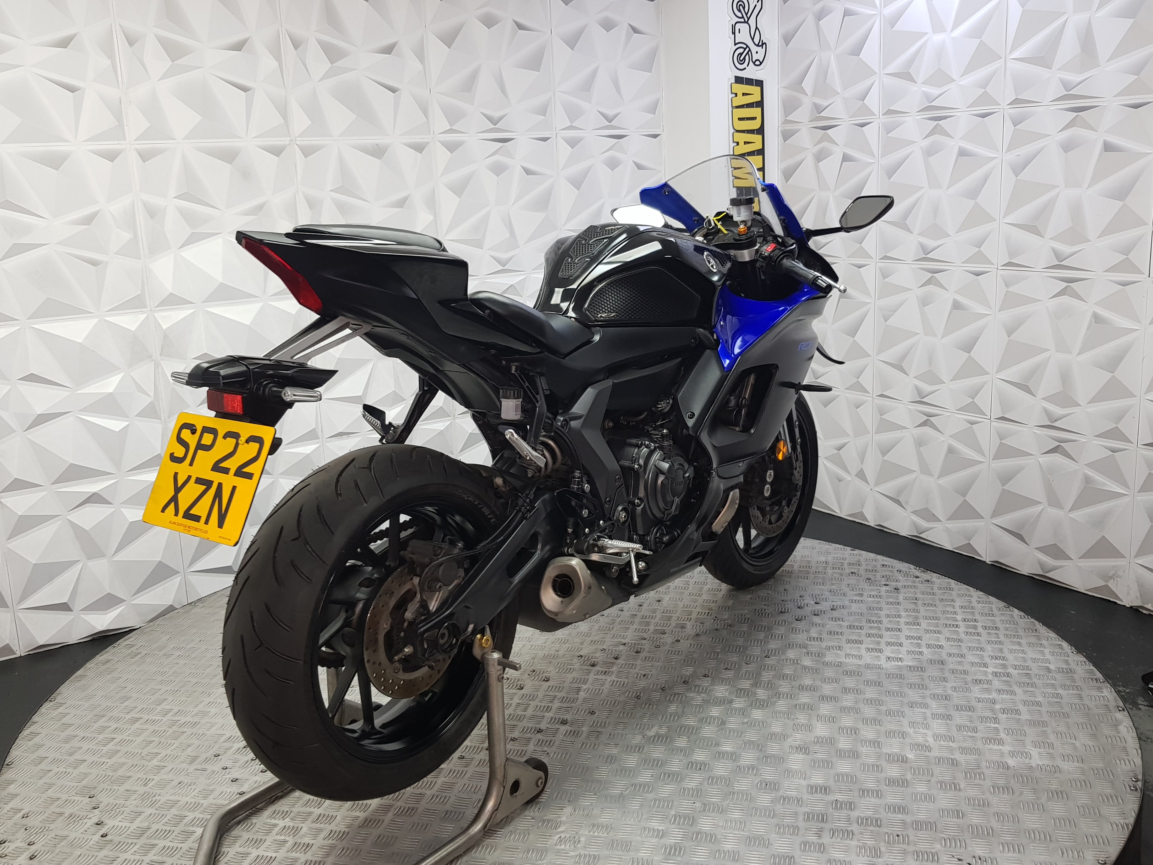2022 YAMAHA YZF-R7 ABS