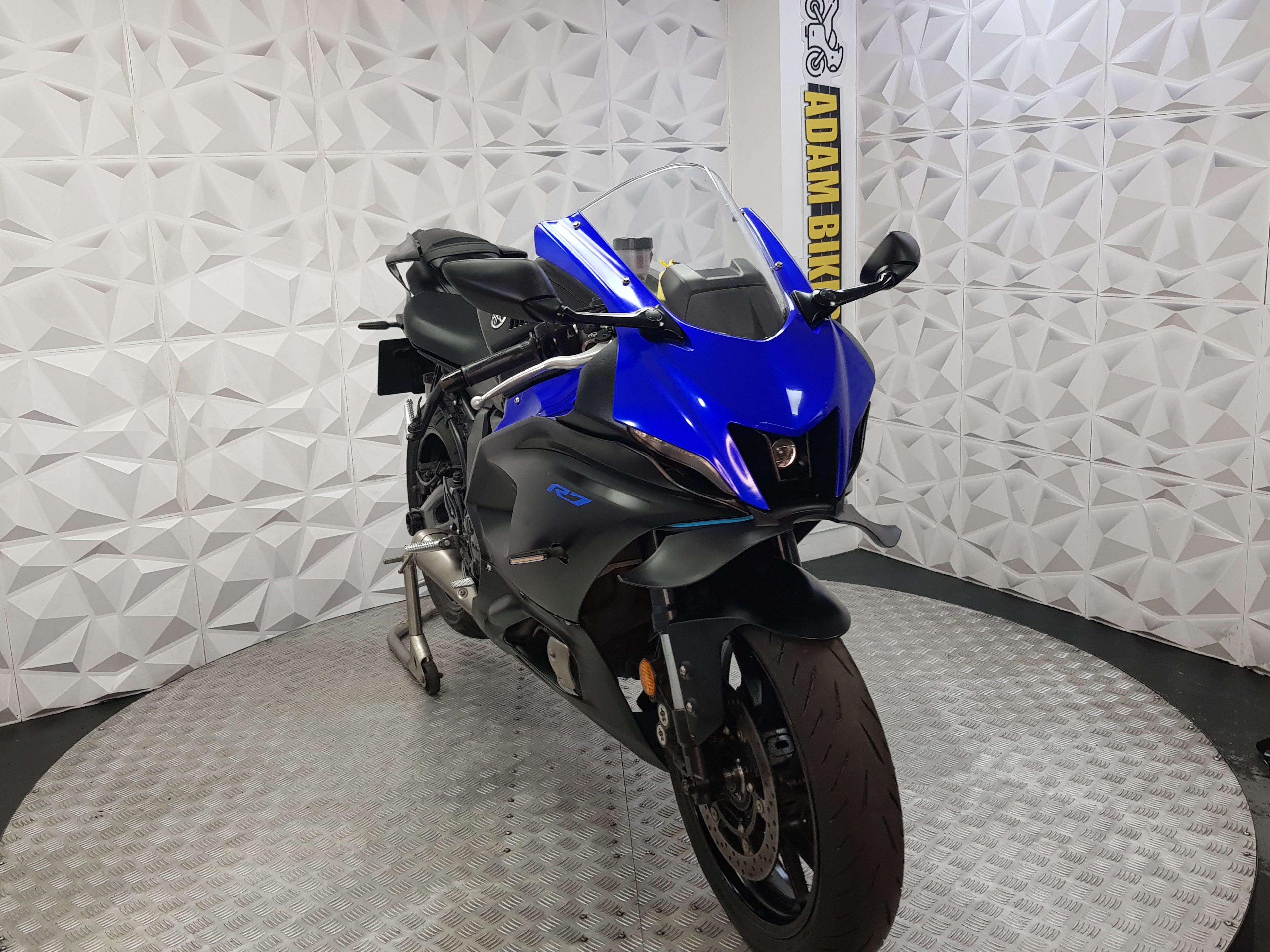 2022 YAMAHA YZF-R7 ABS