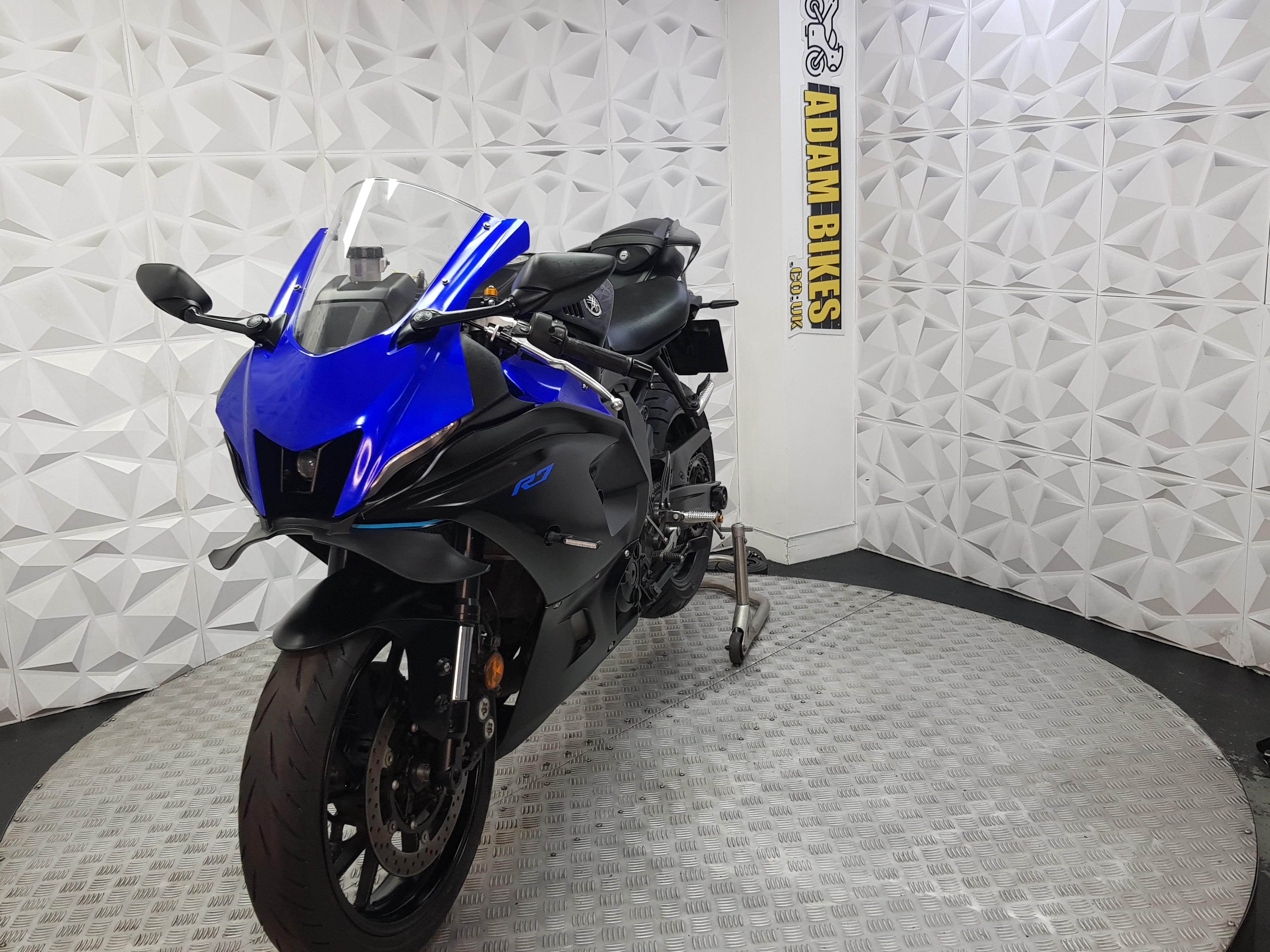 2022 YAMAHA YZF-R7 ABS