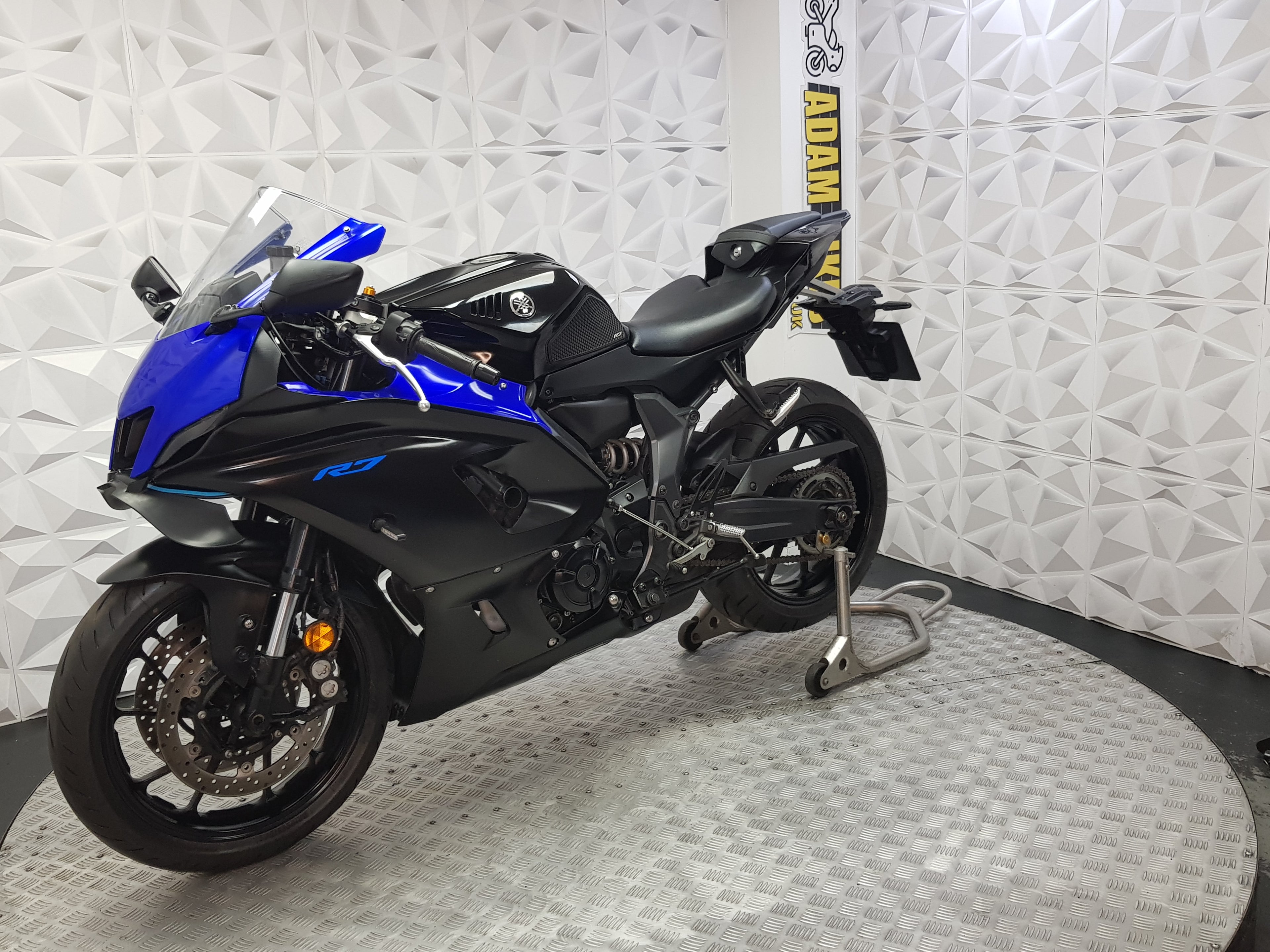 2022 YAMAHA YZF-R7 ABS