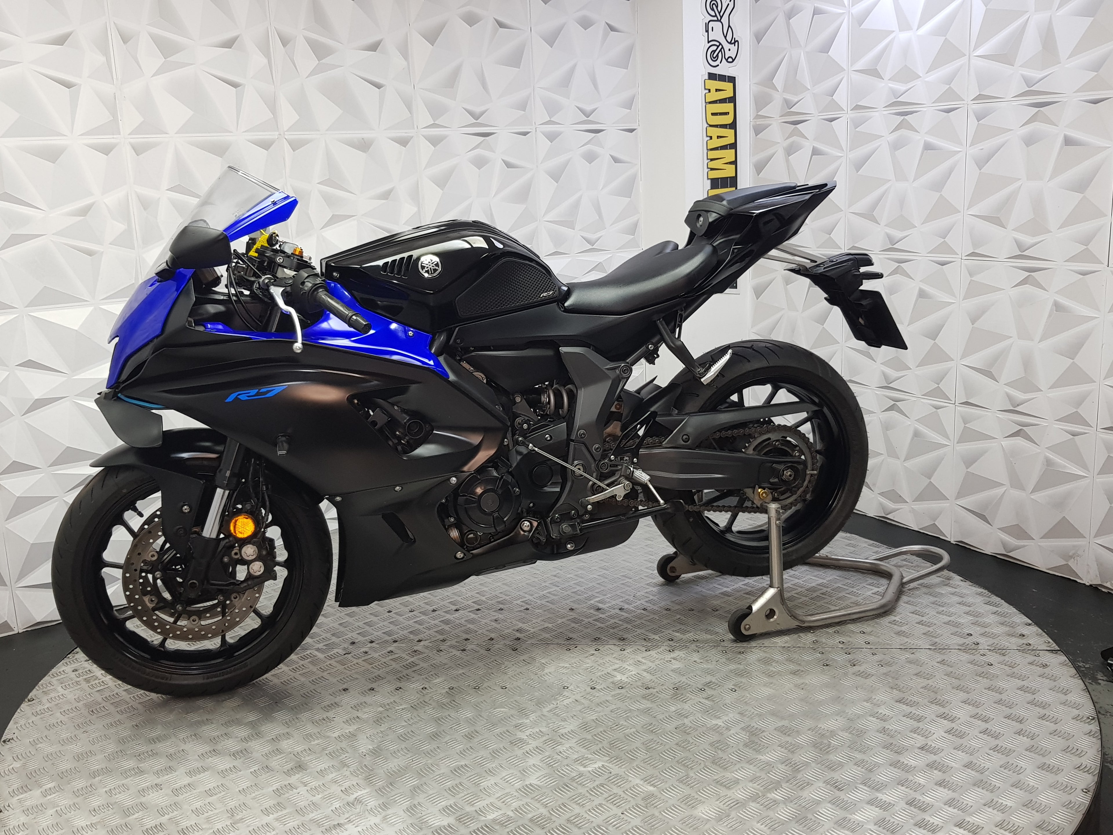 2022 YAMAHA YZF-R7 ABS