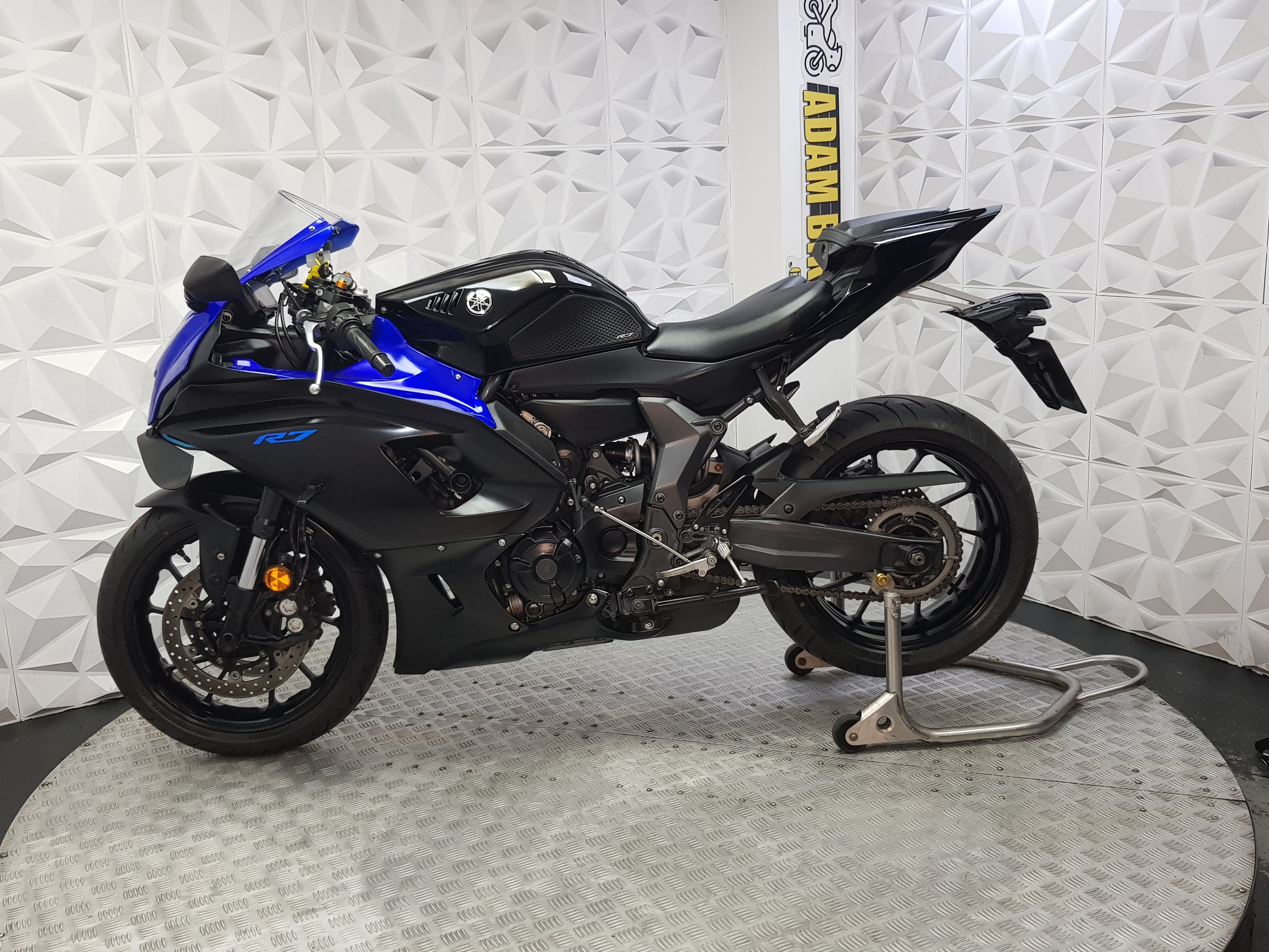 2022 YAMAHA YZF-R7 ABS