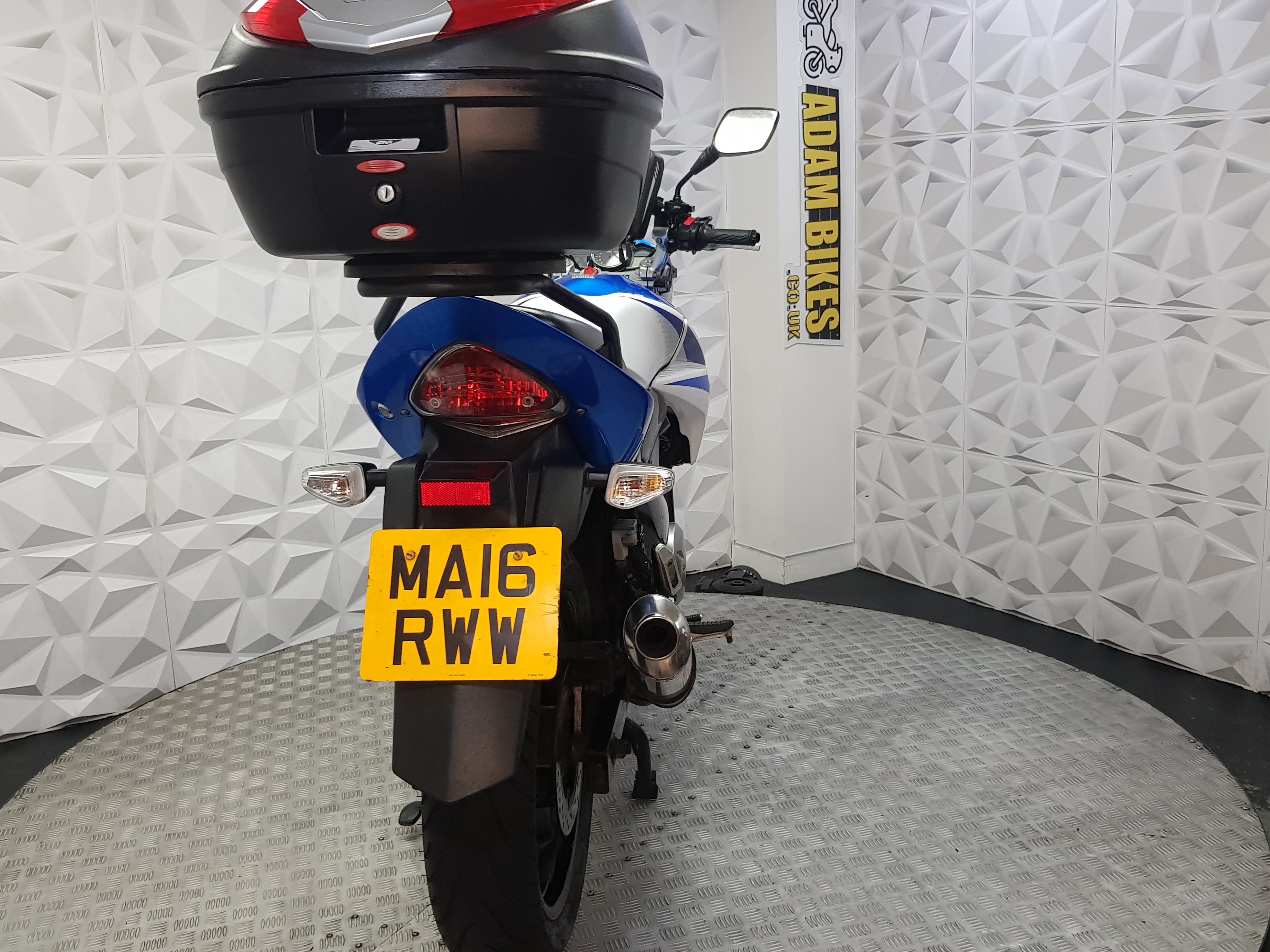 2016 Suzuki GW INAZUMA 250