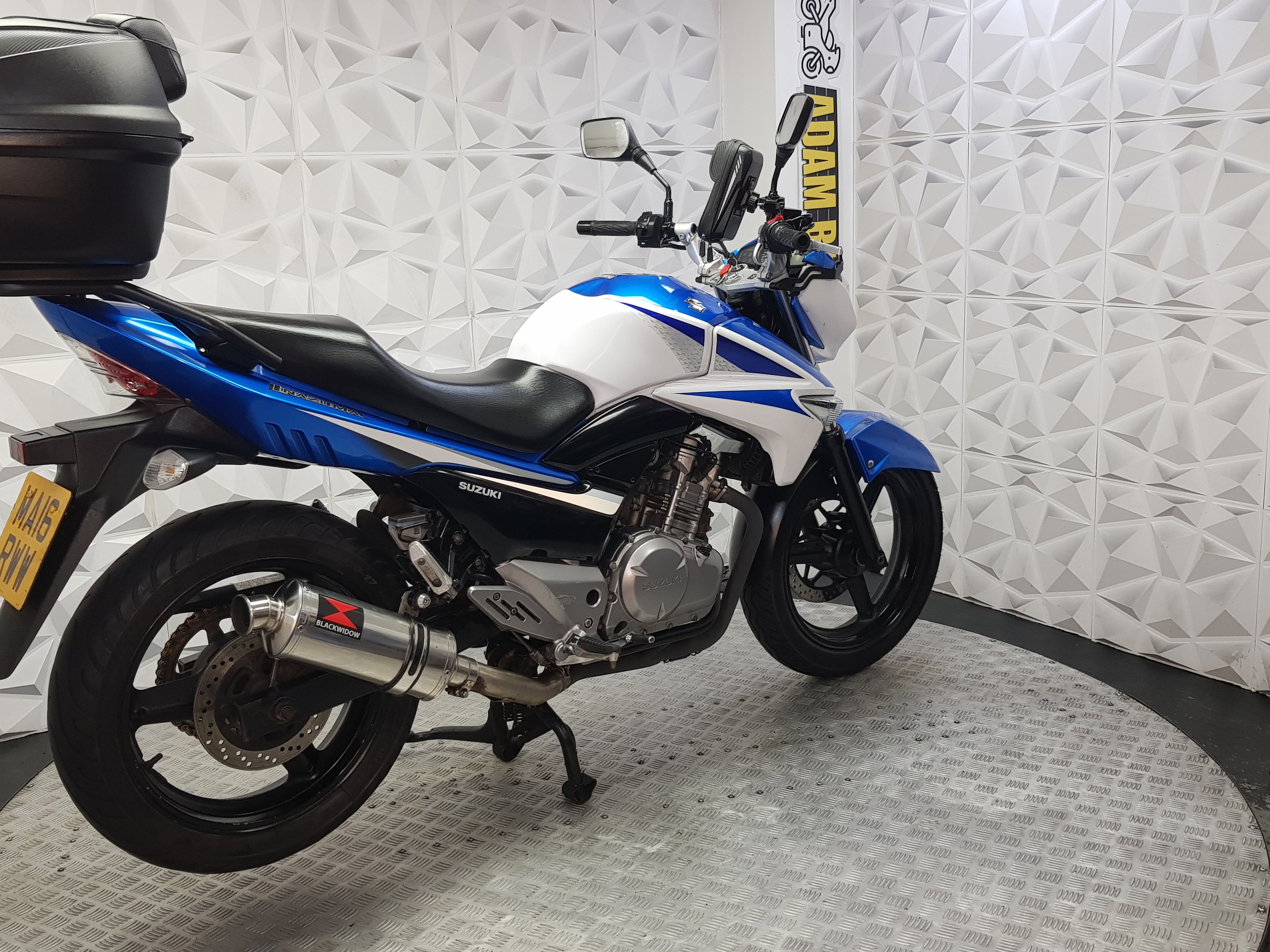 2016 Suzuki GW INAZUMA 250