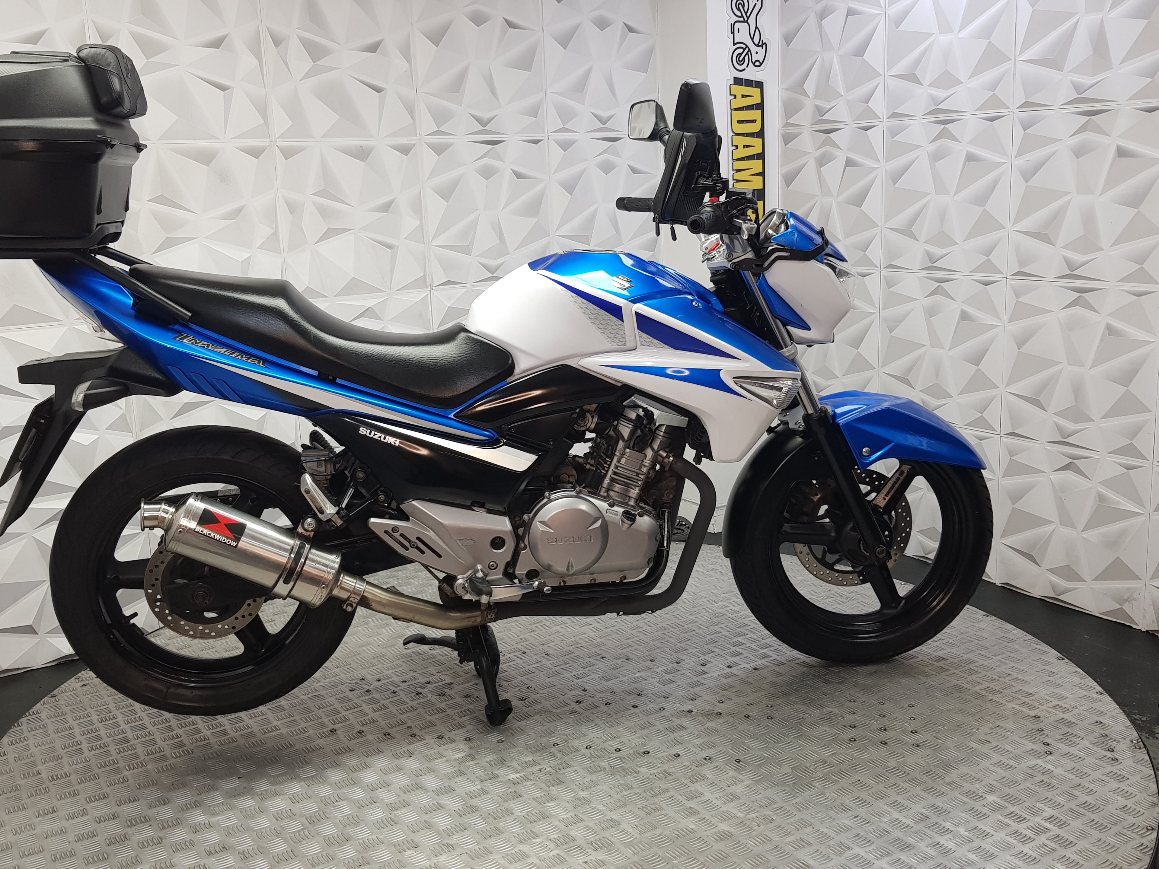 2016 Suzuki GW INAZUMA 250