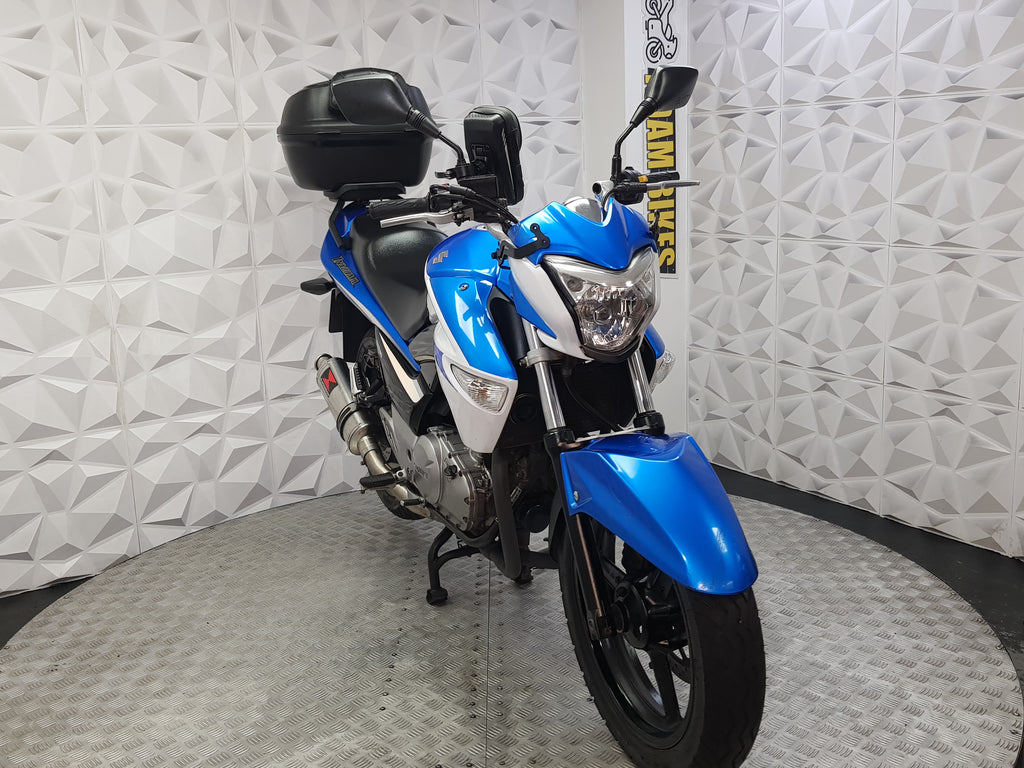 2016 Suzuki GW INAZUMA 250