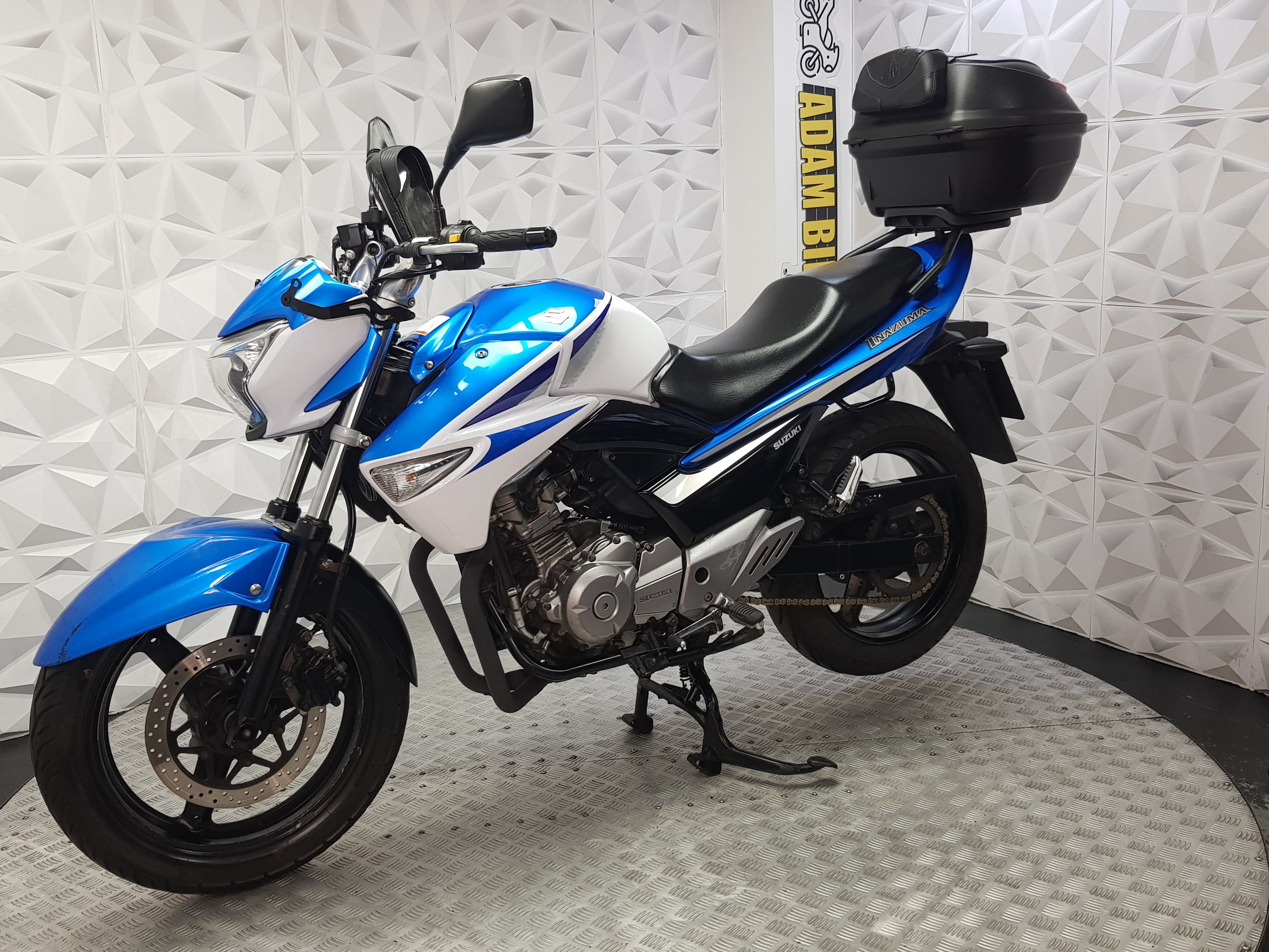 2016 Suzuki GW INAZUMA 250